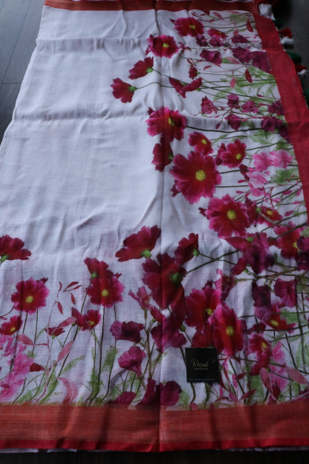 FLORAL PRINTED PURE LINEN SAREE