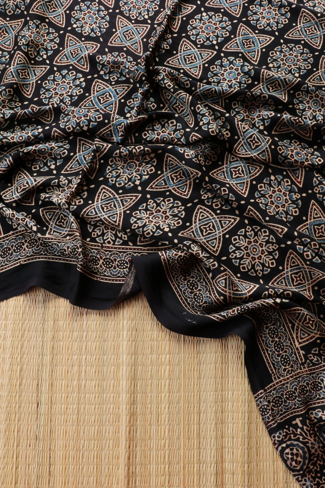 AJRAKH MODAL SILK 3 - TBS26AM