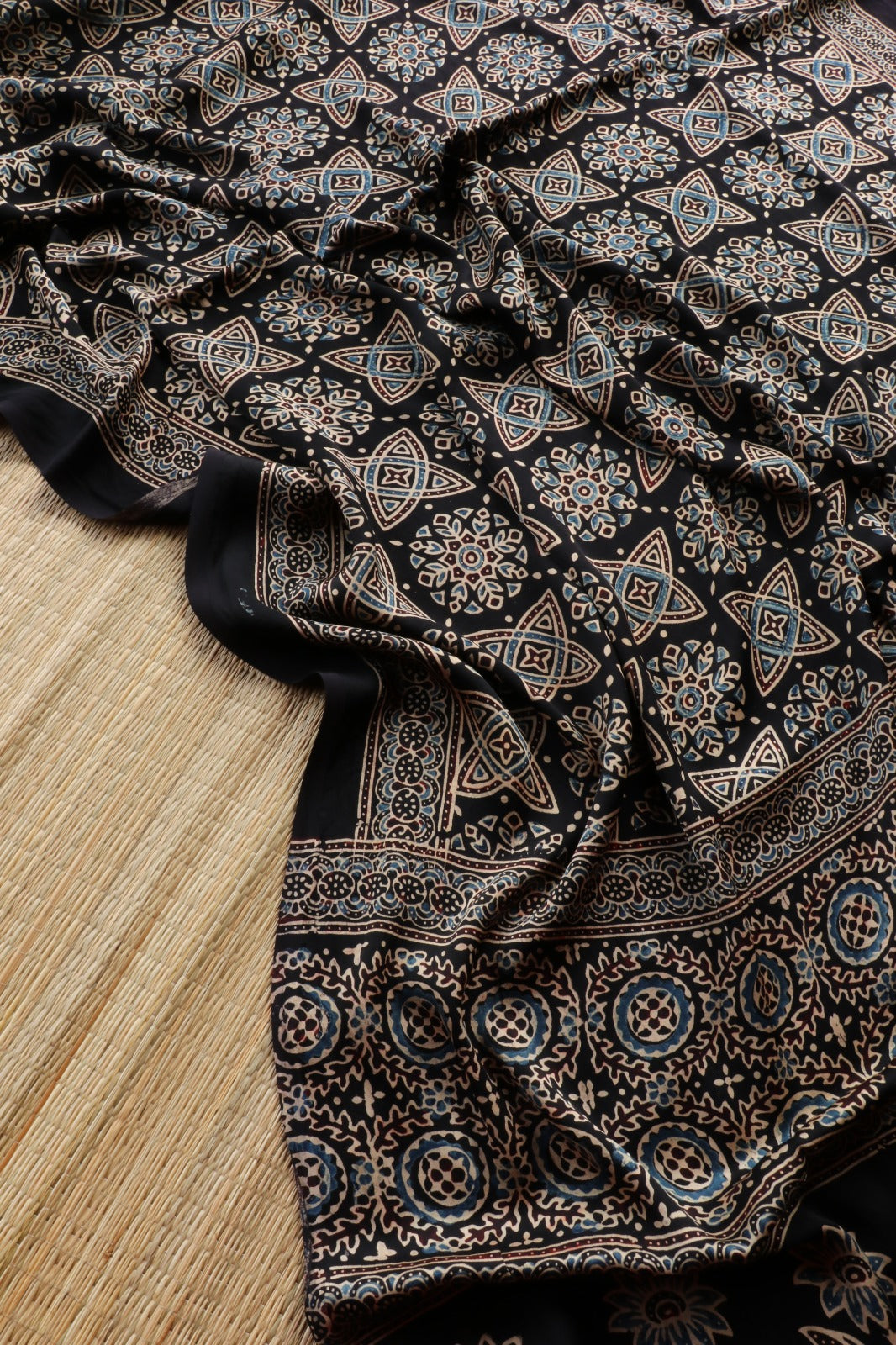 AJRAKH MODAL SILK 3 - TBS26AM