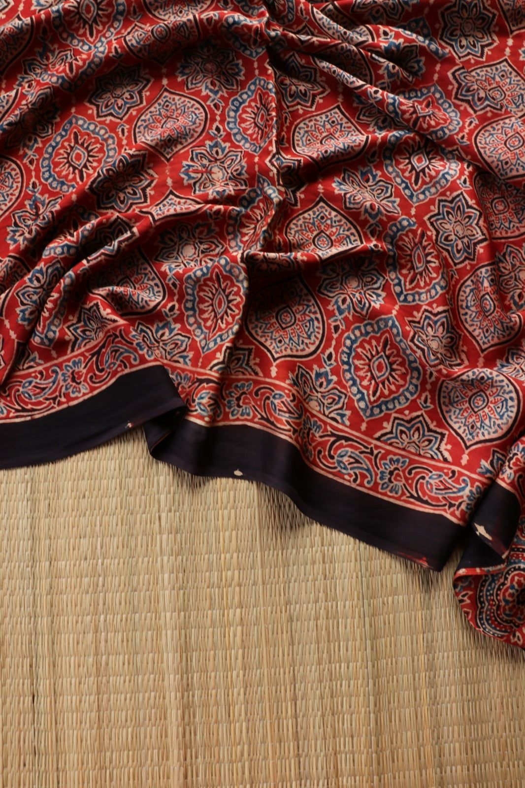 AJRAKH MODAL SILK 9 - TBS26AM