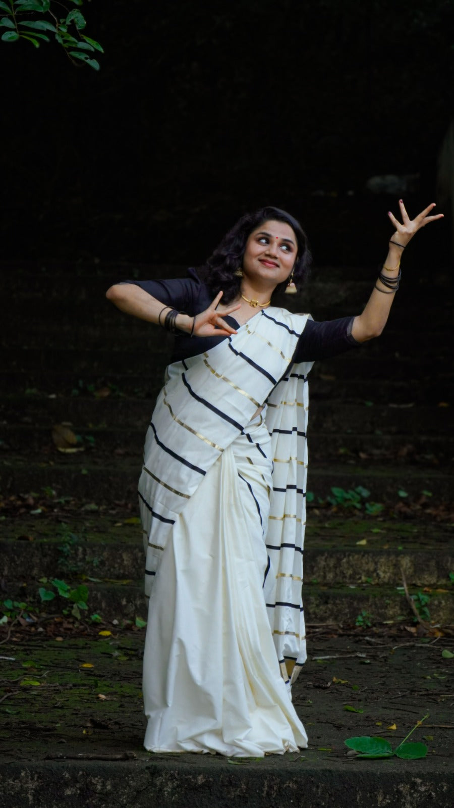 PREMIUM KERALA COTTON - GOLD BLACK- TBS26MG