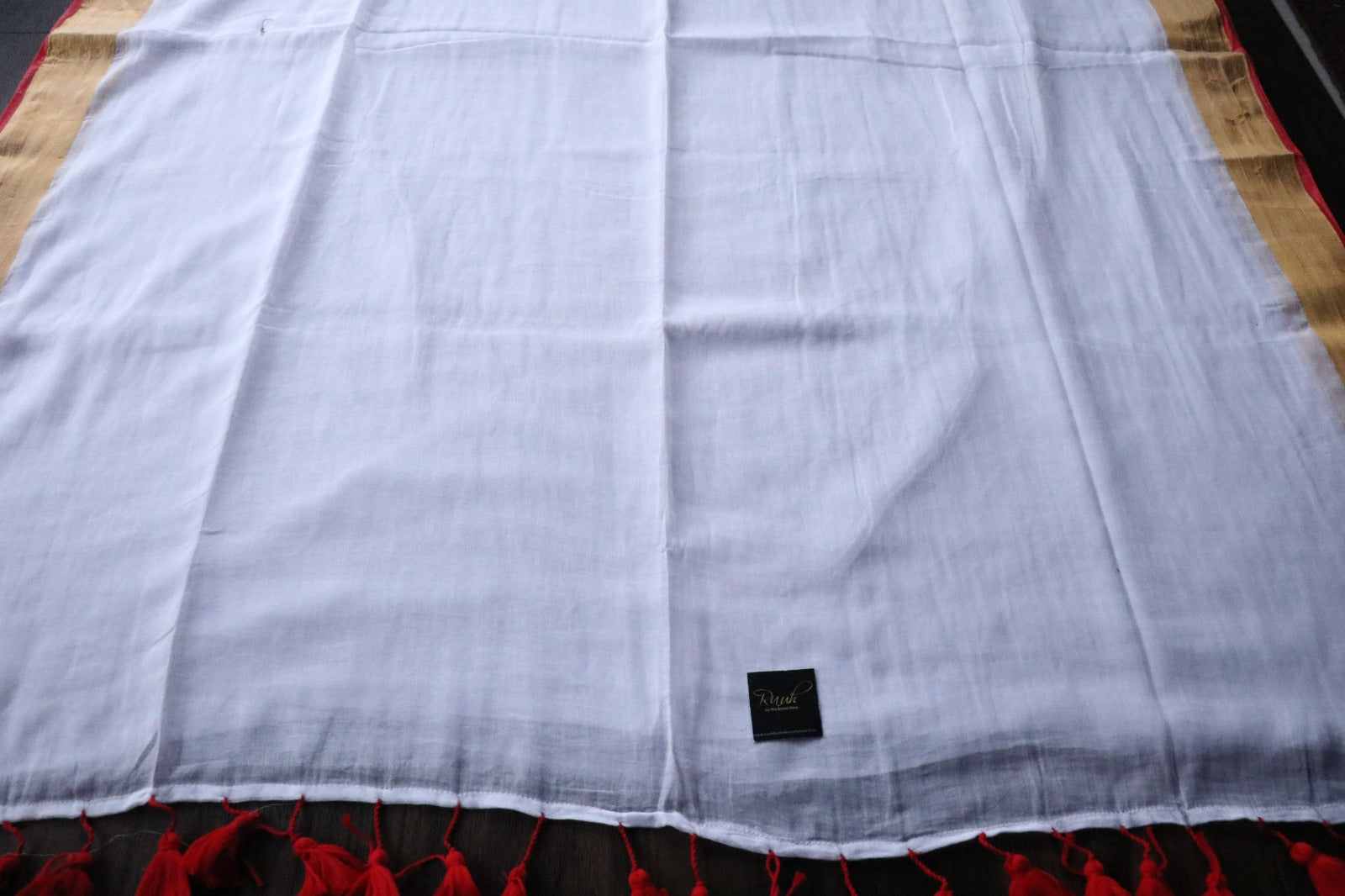 XMAS MUL MUL SAREE WITH ZARI BORDER B4