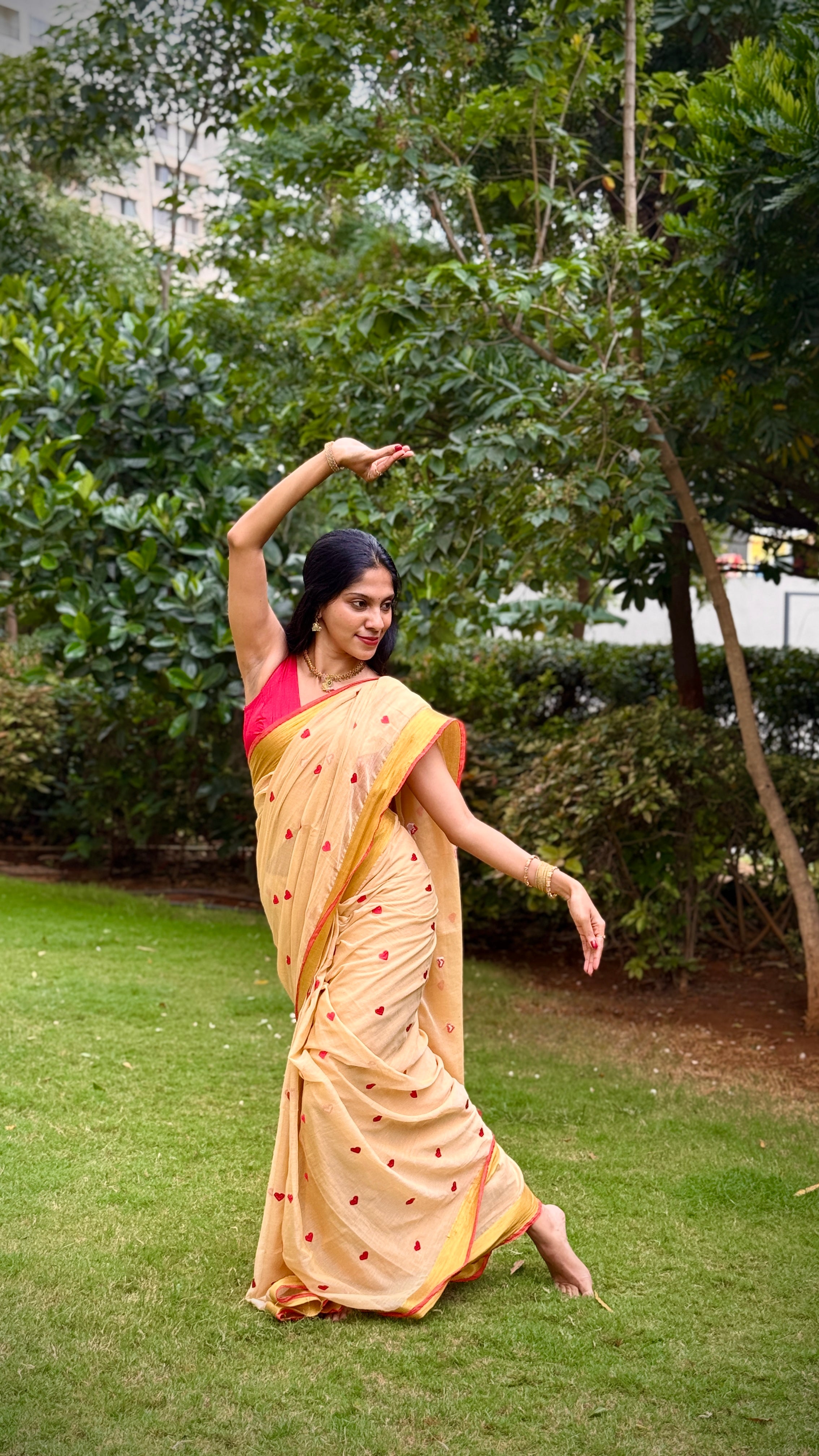 RED HEART EMBROIDERED MULMUL SAREE- TBS26HE