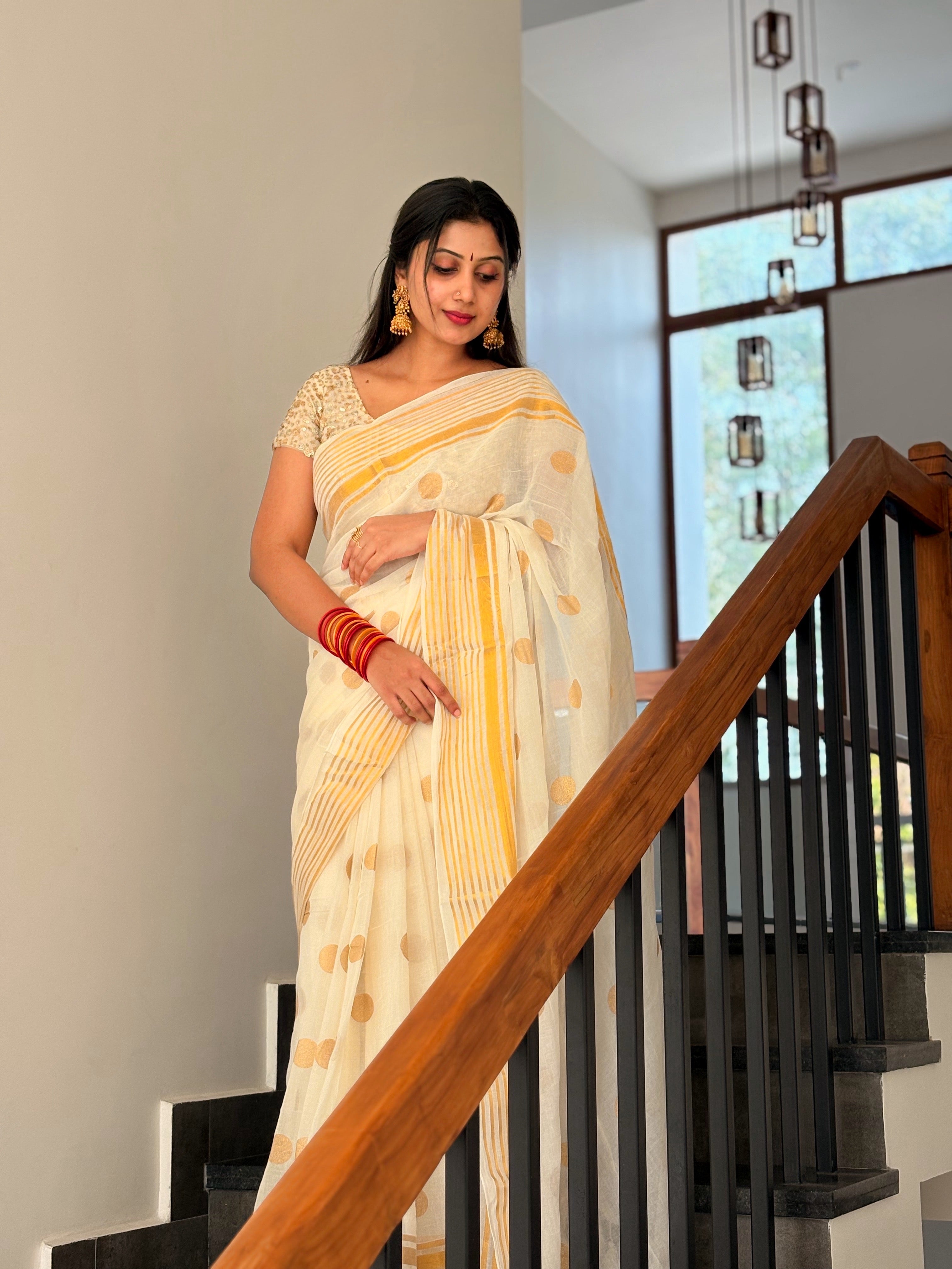 MULMUL SAREE WITH POLKA DOTS - TBS26VC