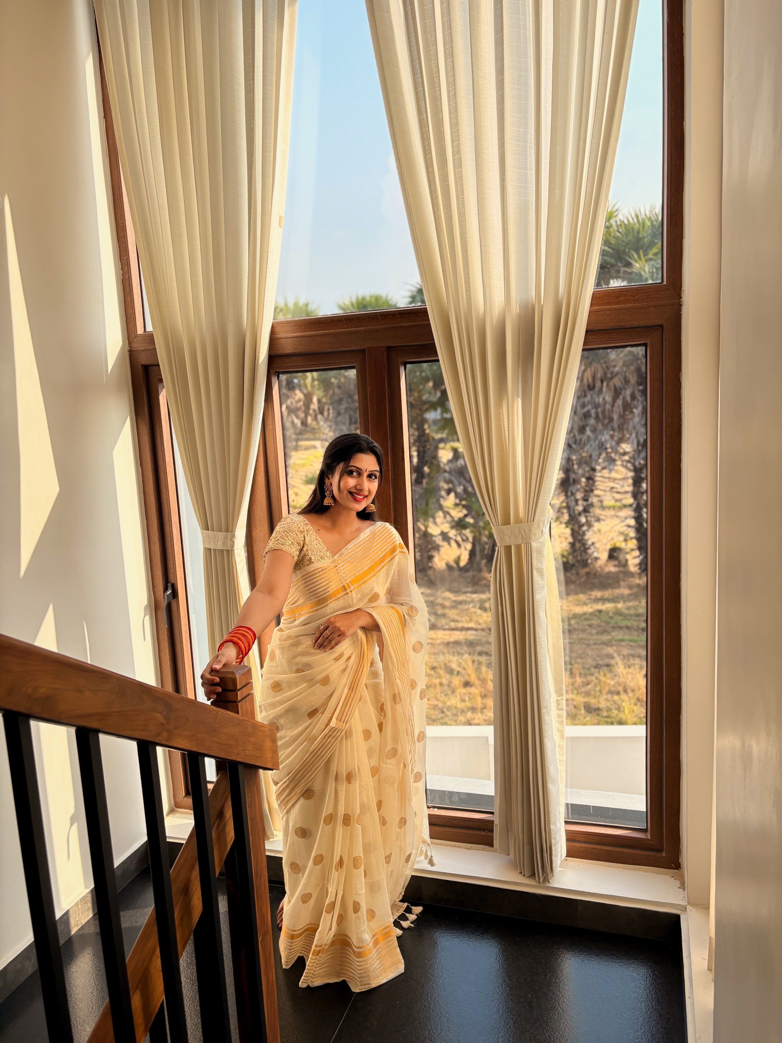 MULMUL SAREE WITH POLKA DOTS - TBS26VC