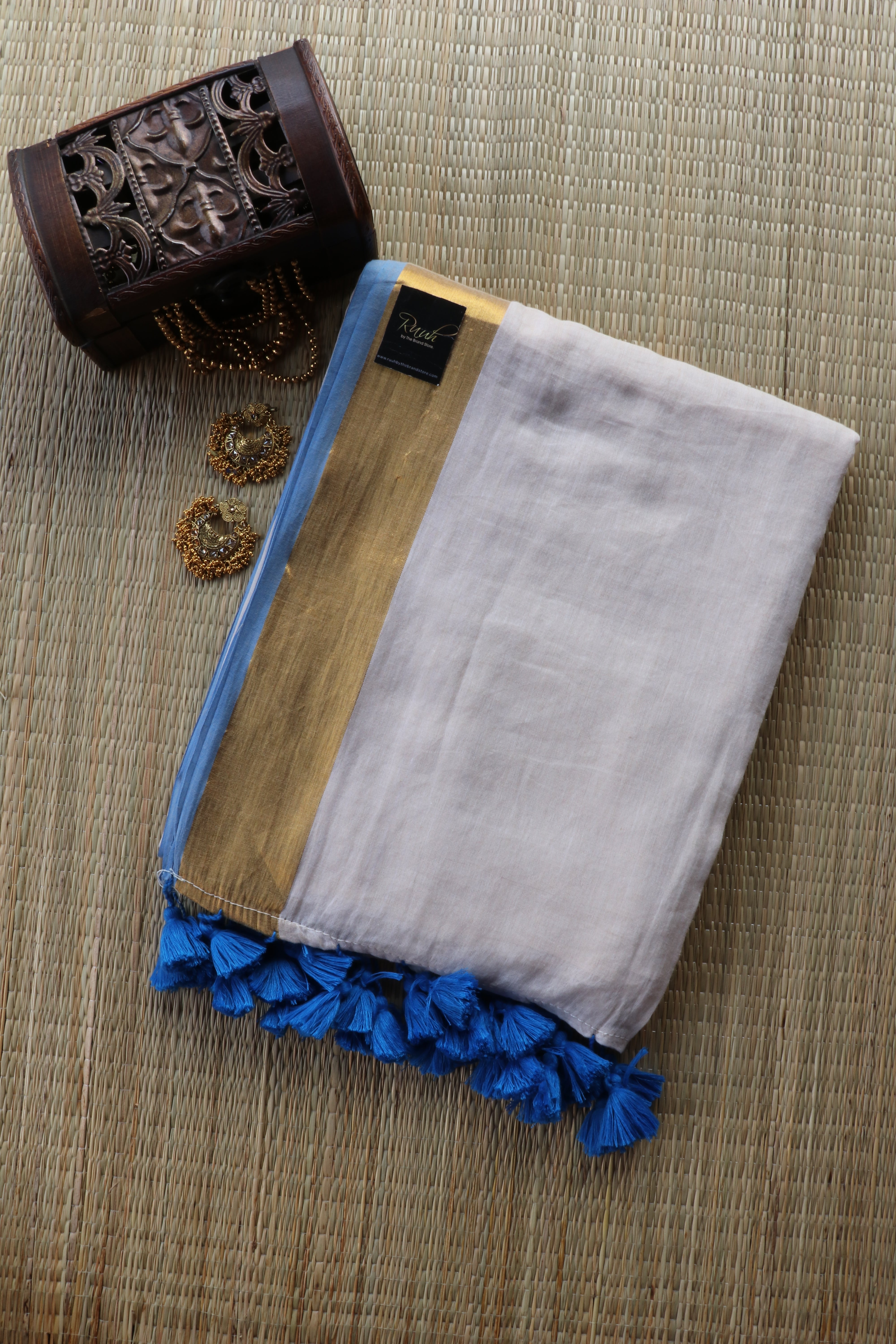 MULMUL ZARI BORDER WITH BLUE EDGING- TBS26MV