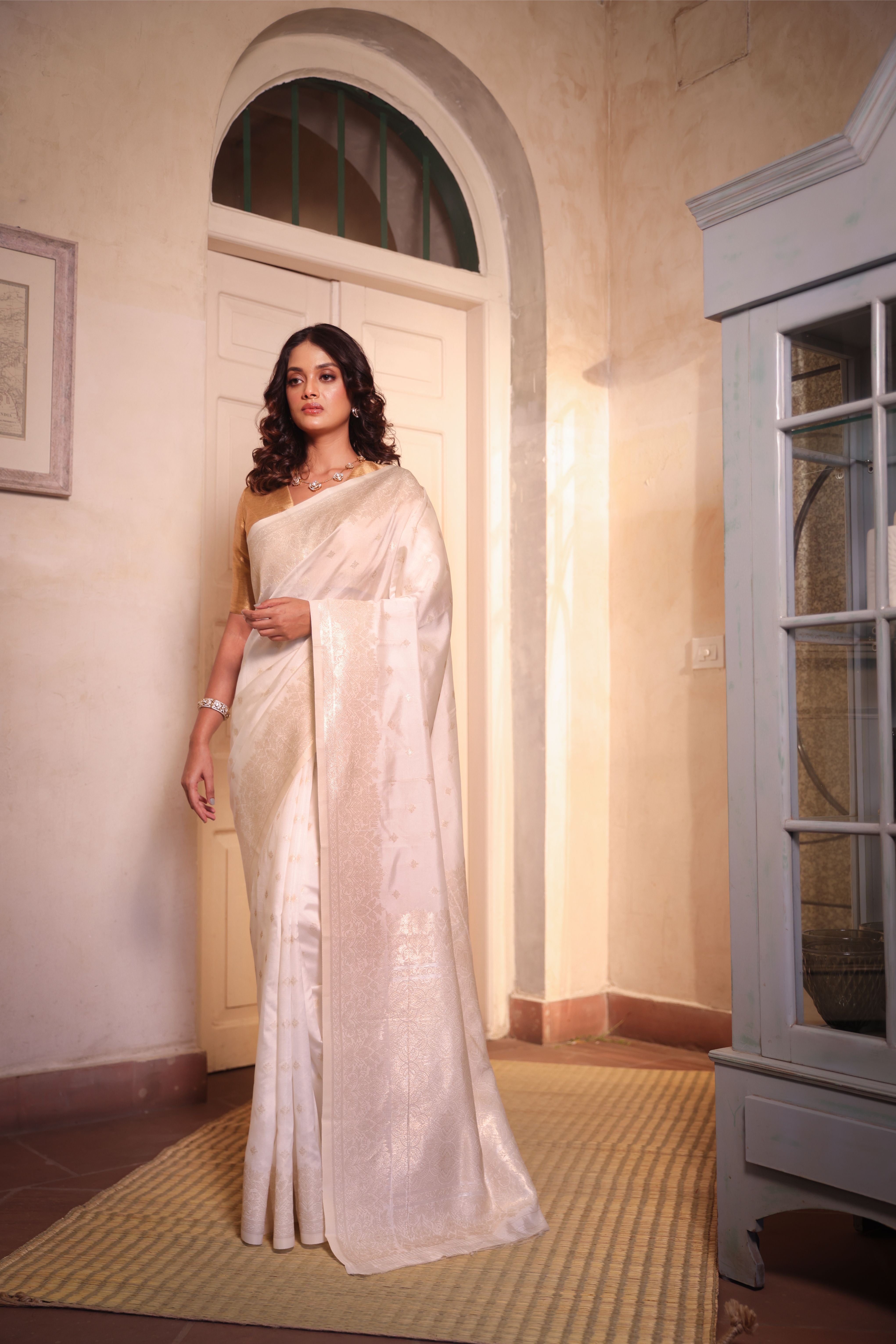 WHITE SAREE WITH SILVER WEAVE