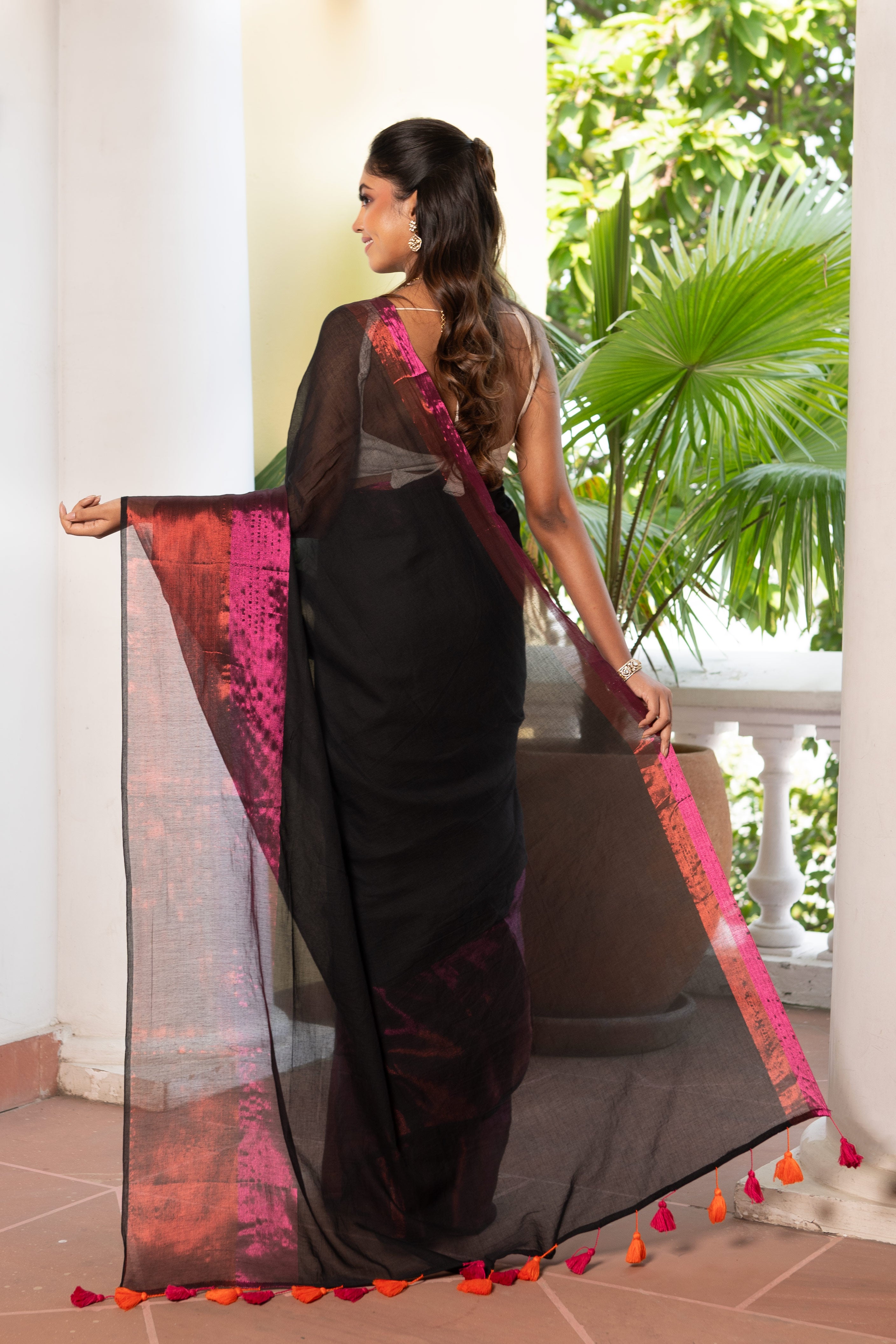 BLACK MULCOTTON WITH PINK & ORANGE BORDER