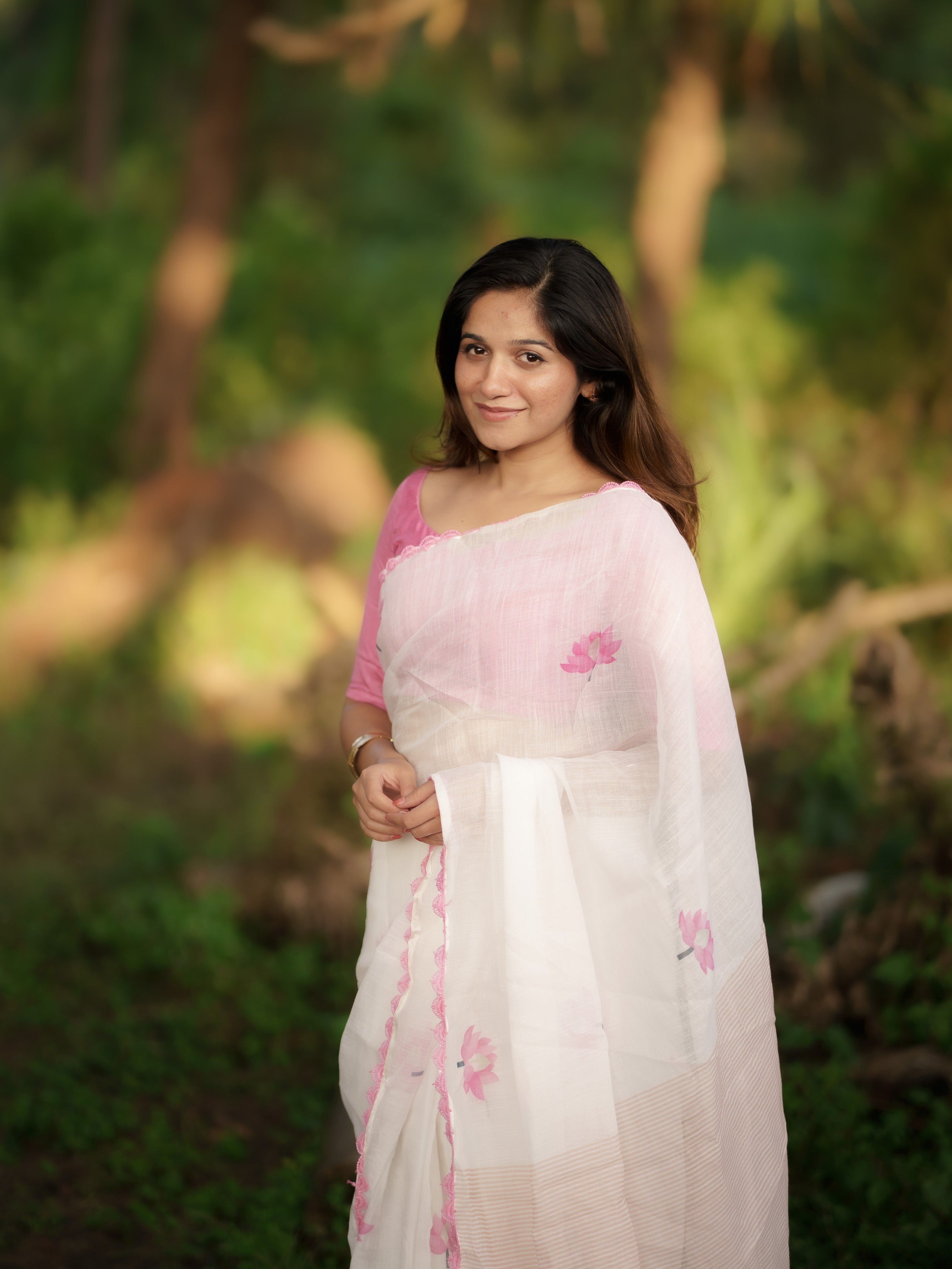 PINK LOTUS ON WHITE SEMI LINEN