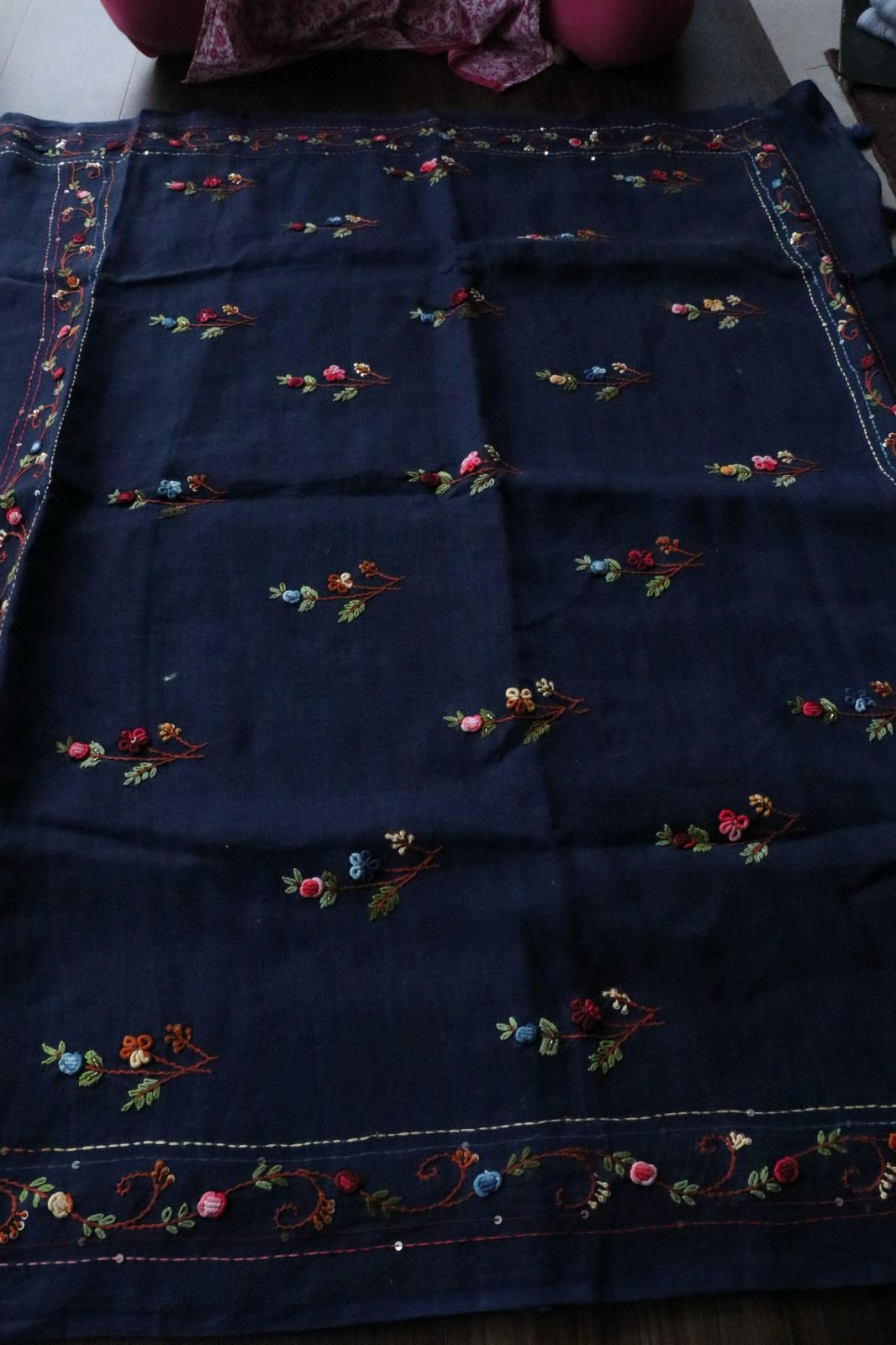 LINEN HANDWORKED SAREE 3