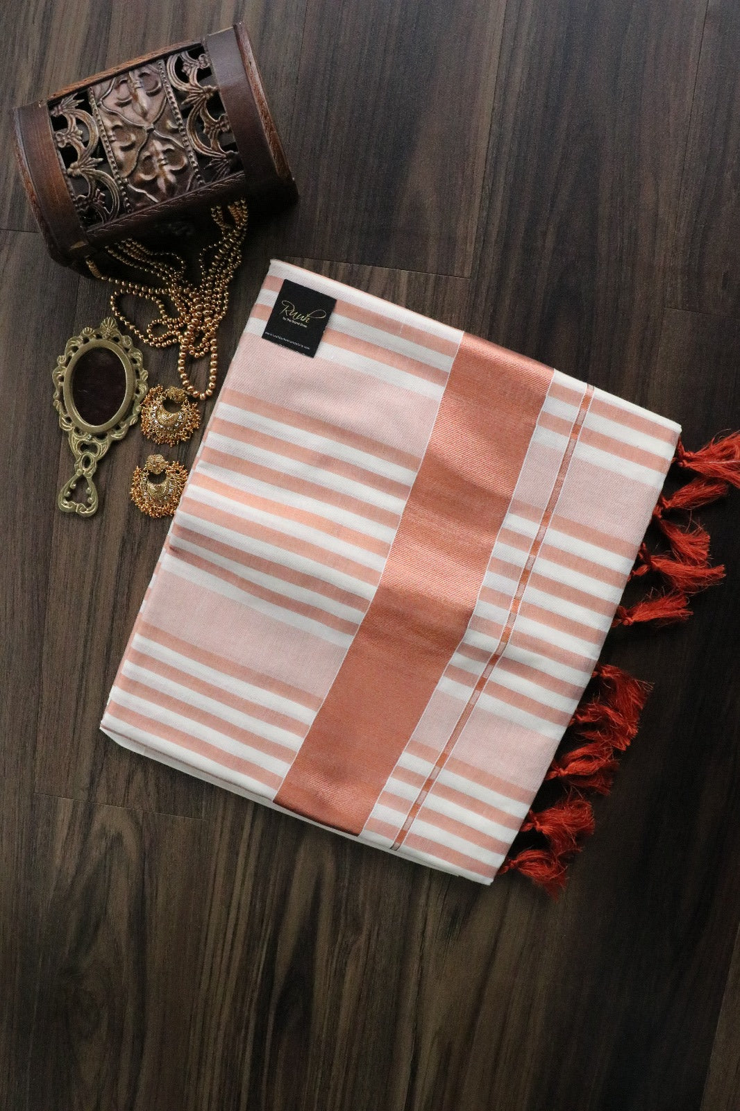 KERALA SAREE COPPER STRIPE