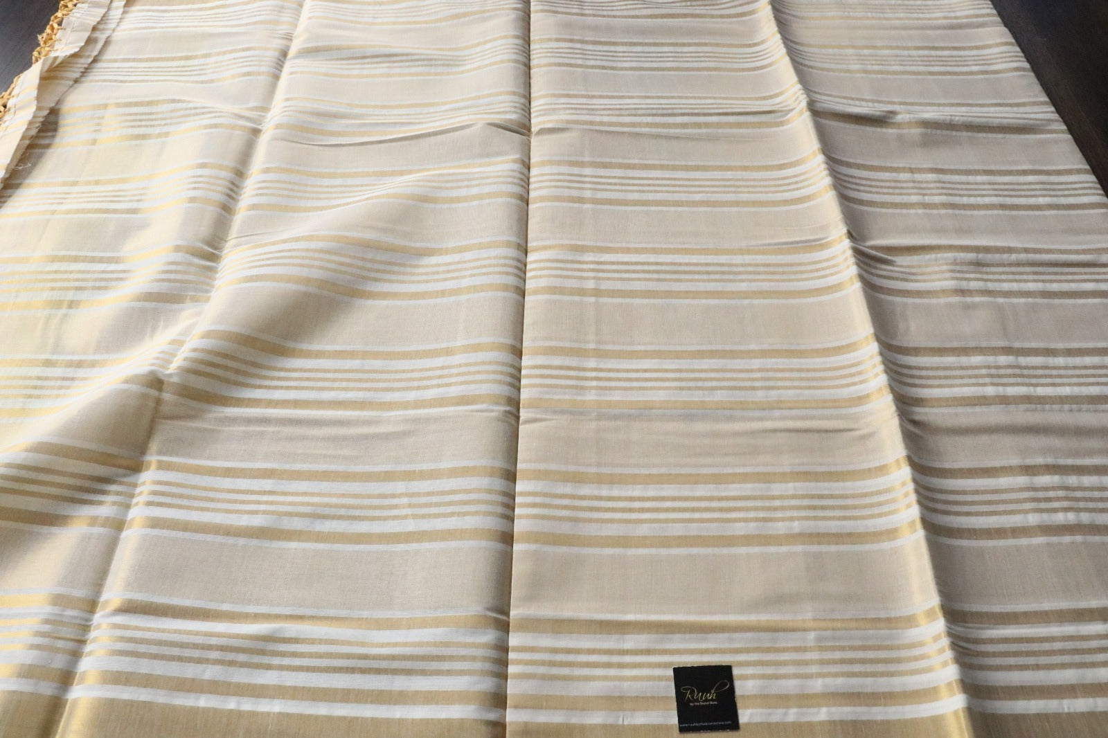 KERALA SAREE GOLD STRIPE 1