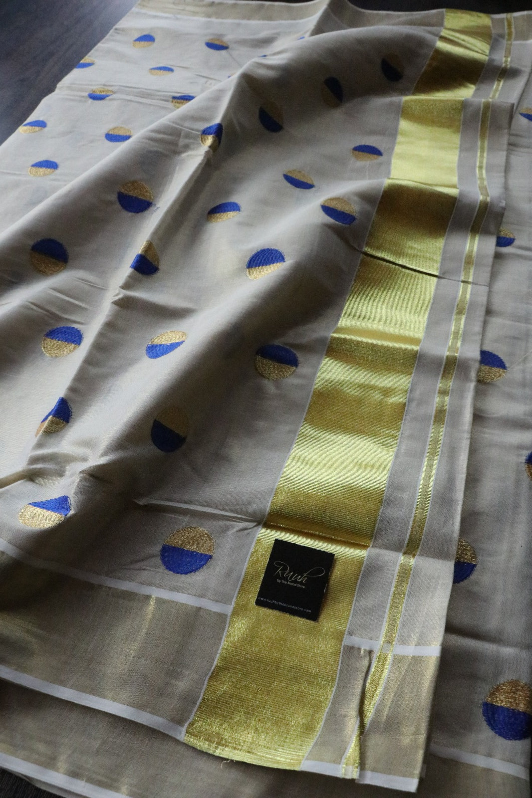 KERALA TISSUE  POLKA EMBROIDERY 2