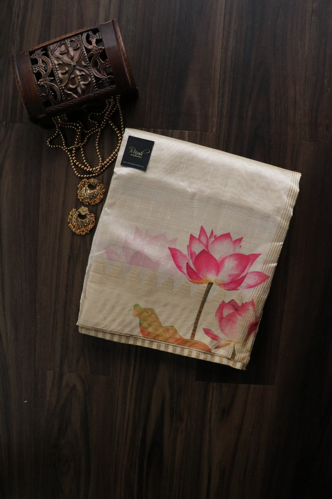 SEMI SILK LOTUS