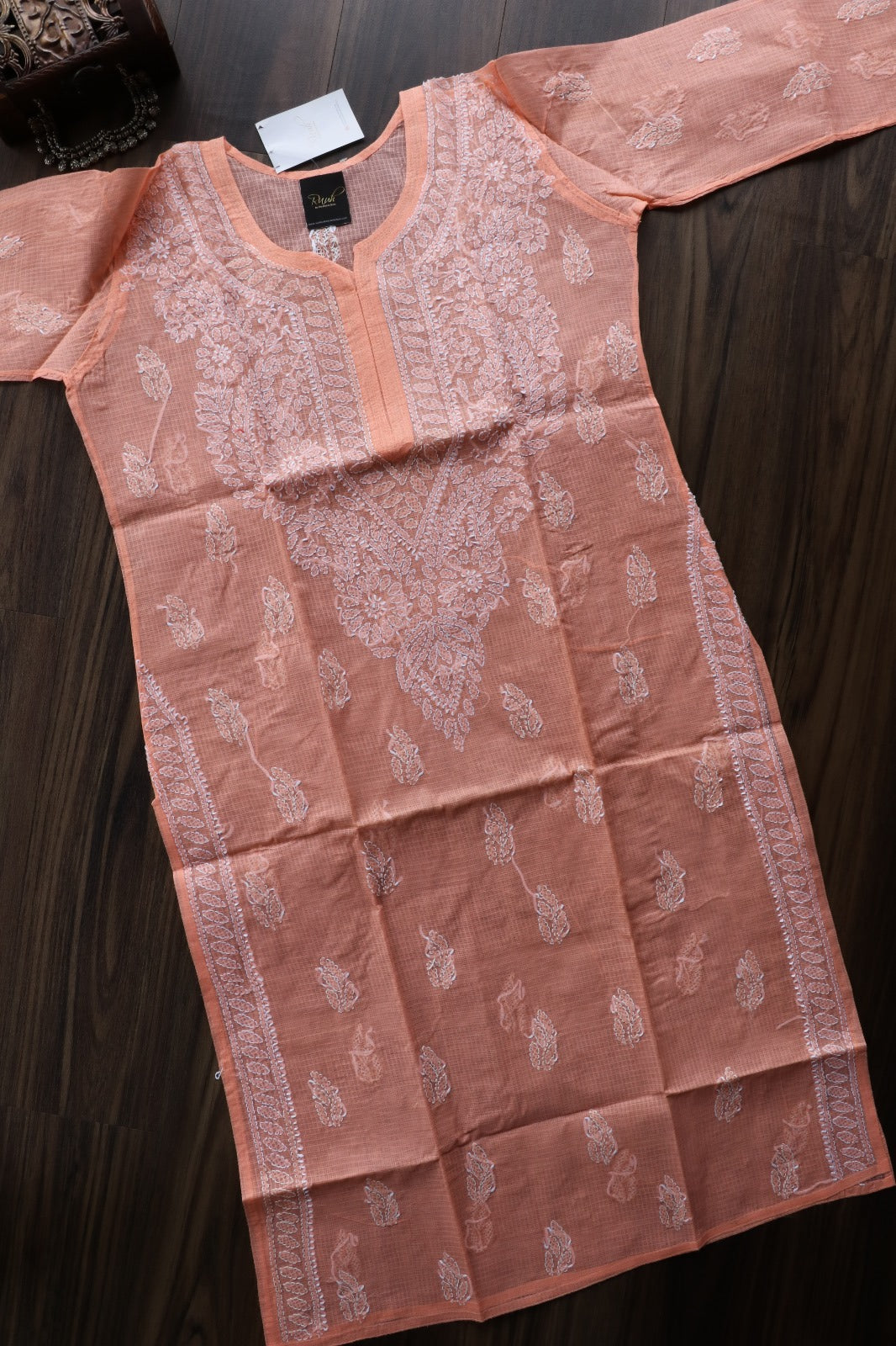 CHIKANKARI KURTA B12