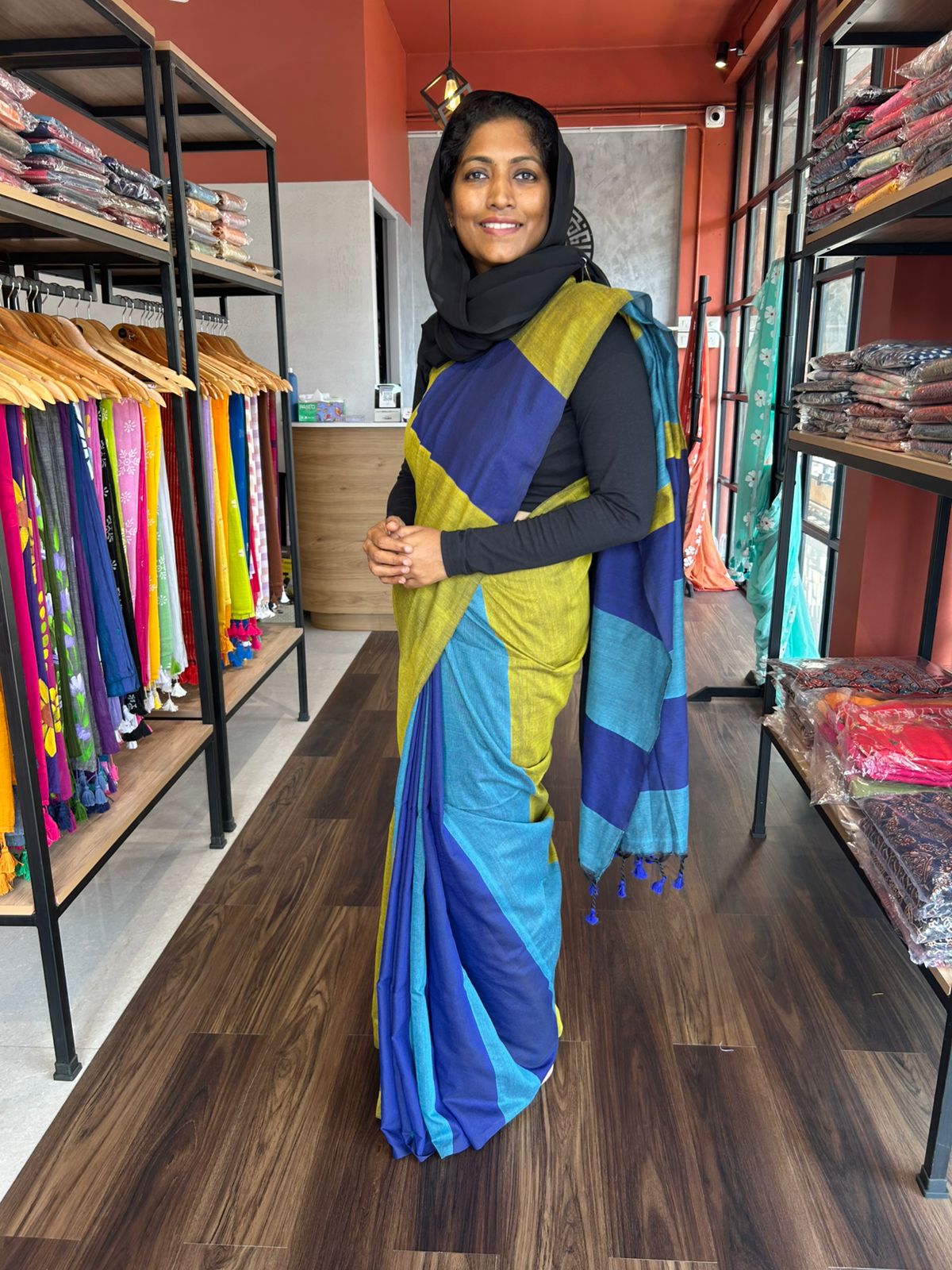 KHADI MULTICOLOUR 4