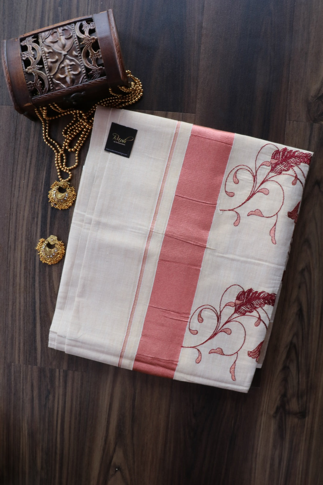 KERALA TISSUE MAROON EMBROIDERY