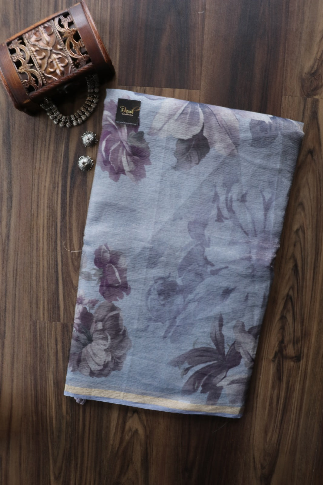 DESIGNER CRUSH DIGITAL PRINTED SAREE 4