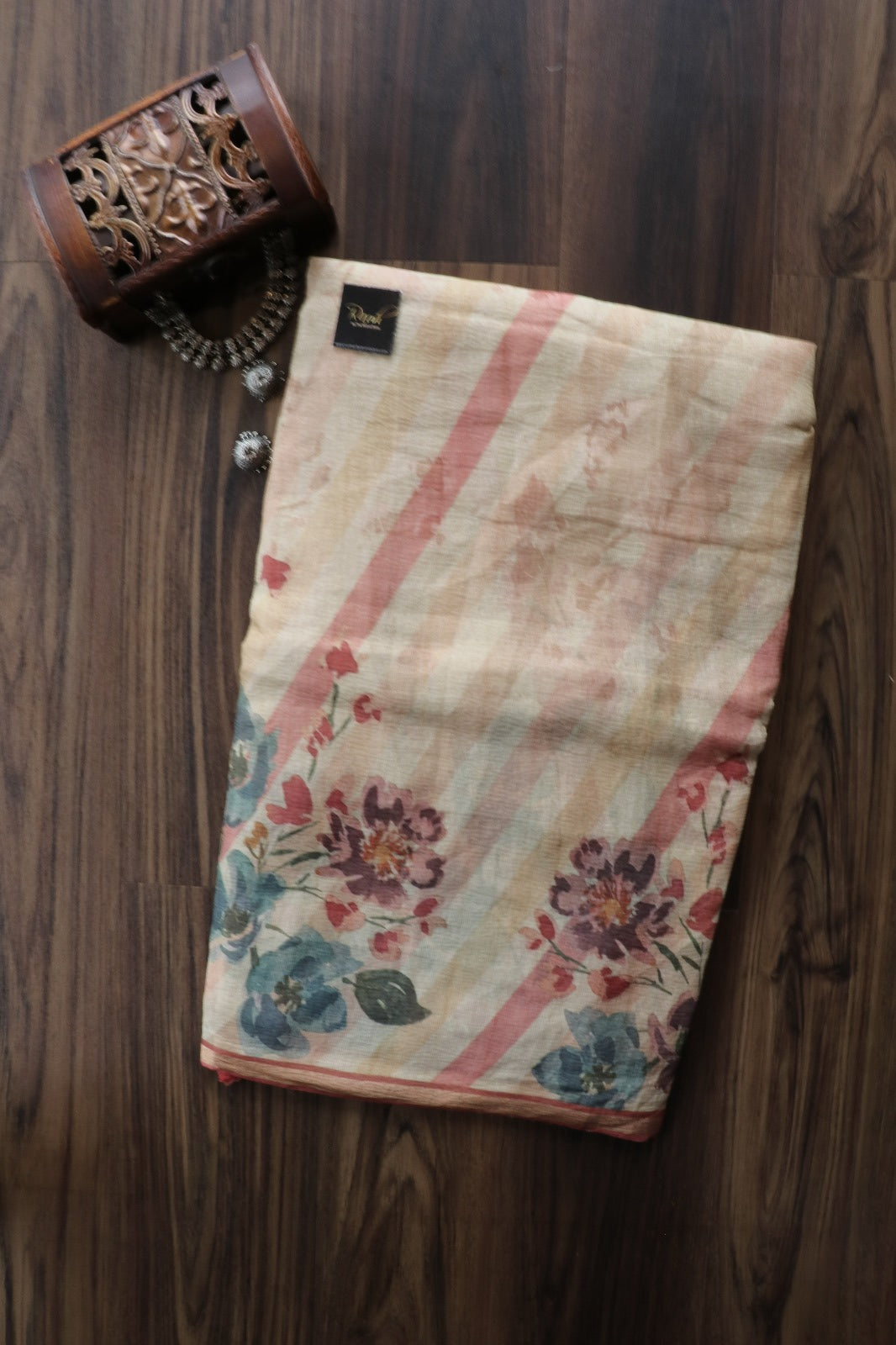 DESIGNER CRUSH DIGITAL PRINTED SAREE 3