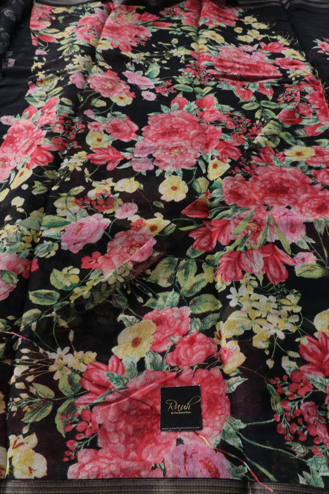 BLACK SEMI LINEN FLORAL PRINTED SAREE