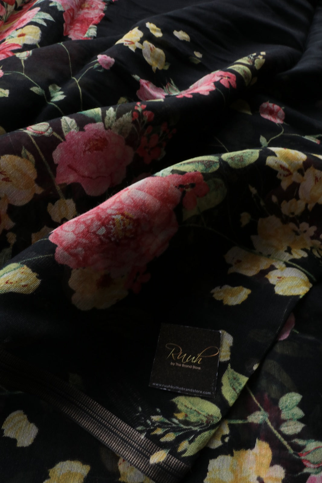 BLACK SEMI LINEN FLORAL PRINTED SAREE