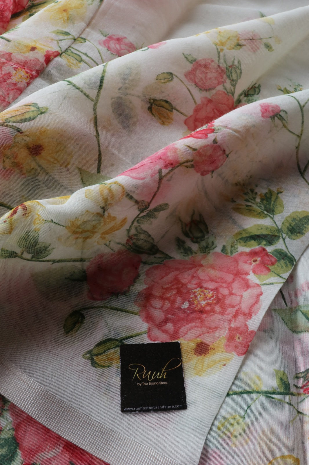 WHITE SEMI LINEN FLORAL PRINTED SAREE
