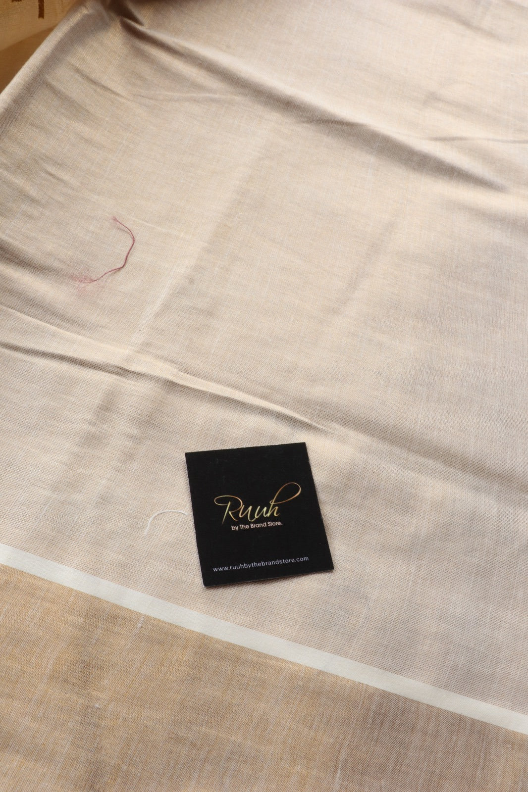 AKSHARAMALA ON KERALA TISSUE -WINE  & GOLD