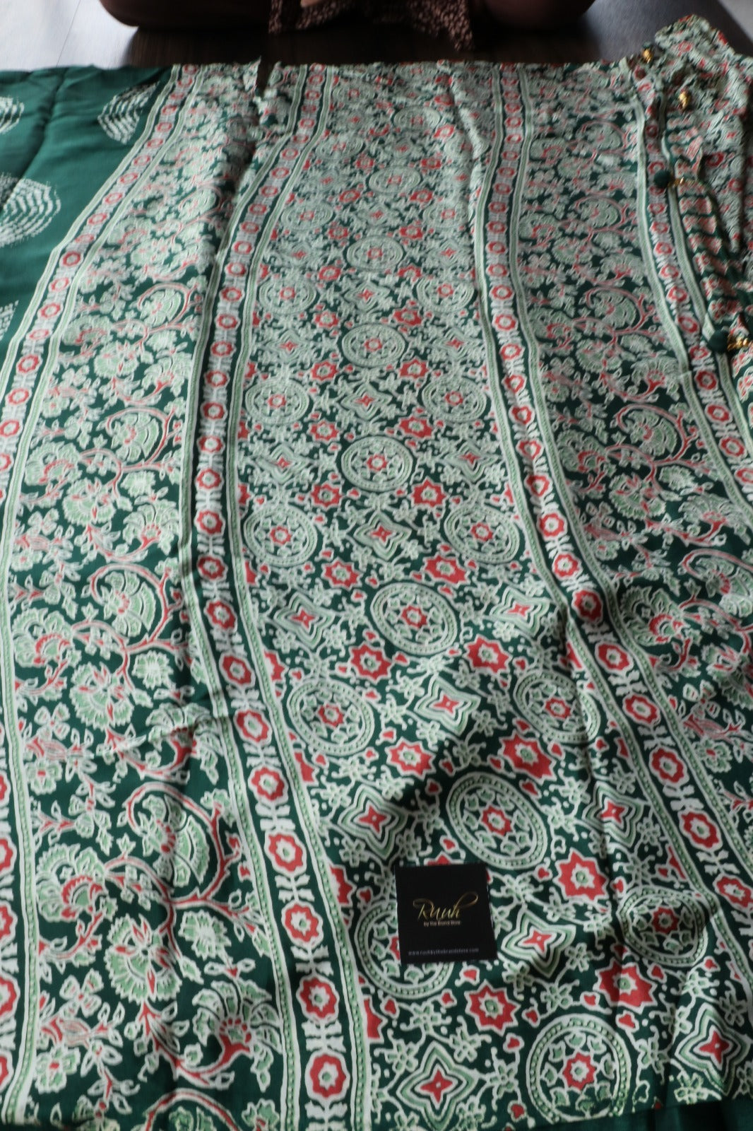 DARK GREEN SEMI MODAL SATIN SILK