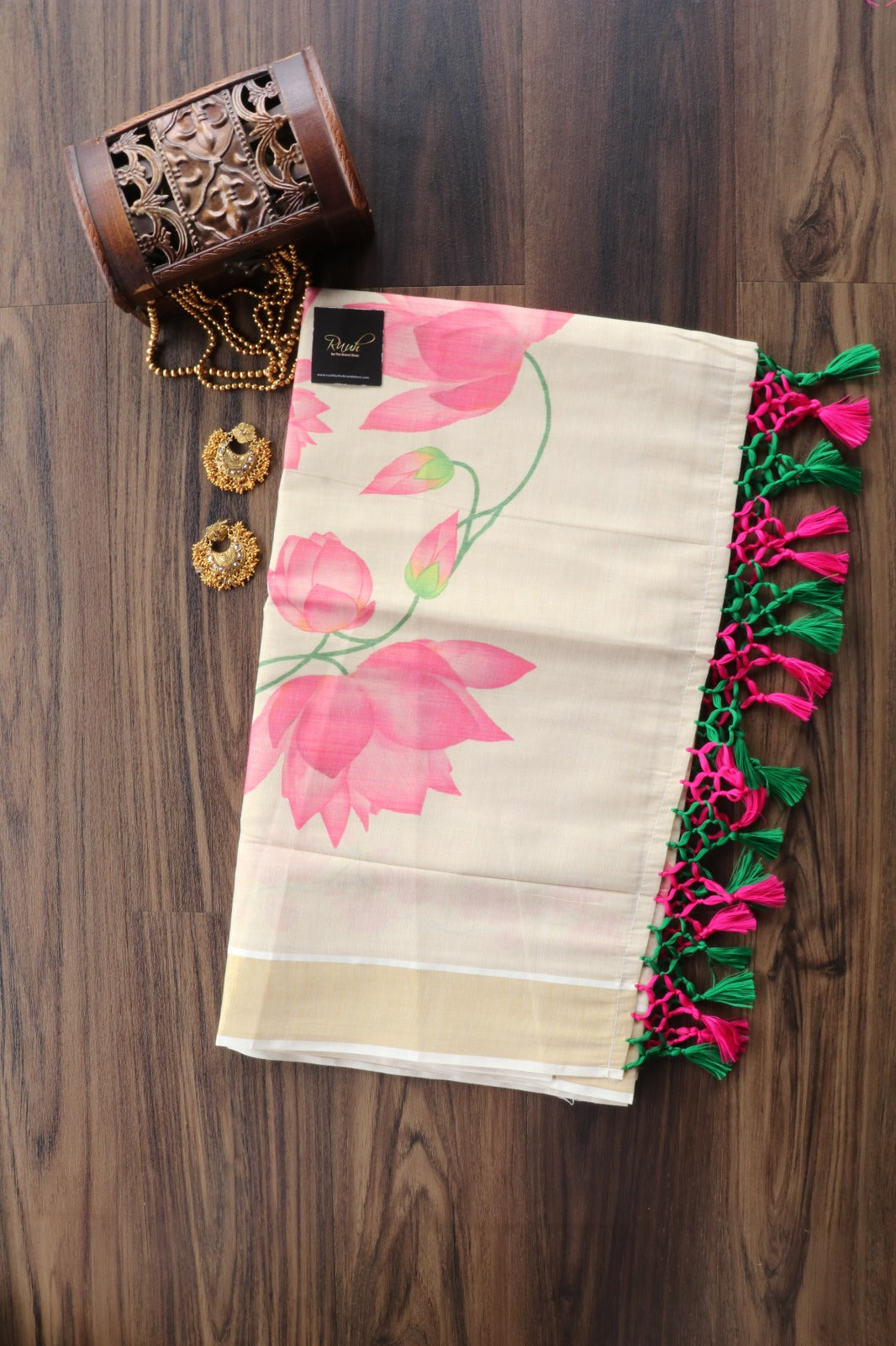LOTUS PRINTED KERALA TISSUE SAREE