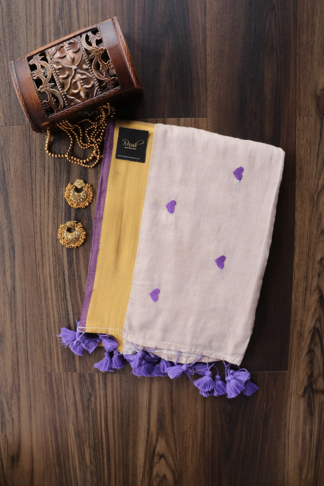 LAVENDER HEART EMBROIDERED MULMUL SAREE