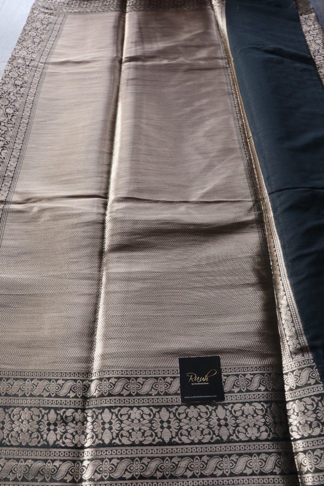 BLACK BANARASI SEMI KATAN SAREE