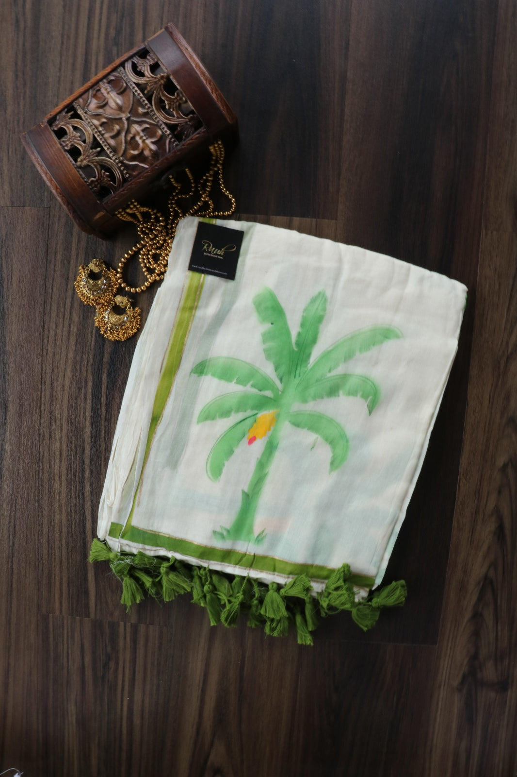 VAZHA HANDPAINTED MULMUL COTTON SAREE