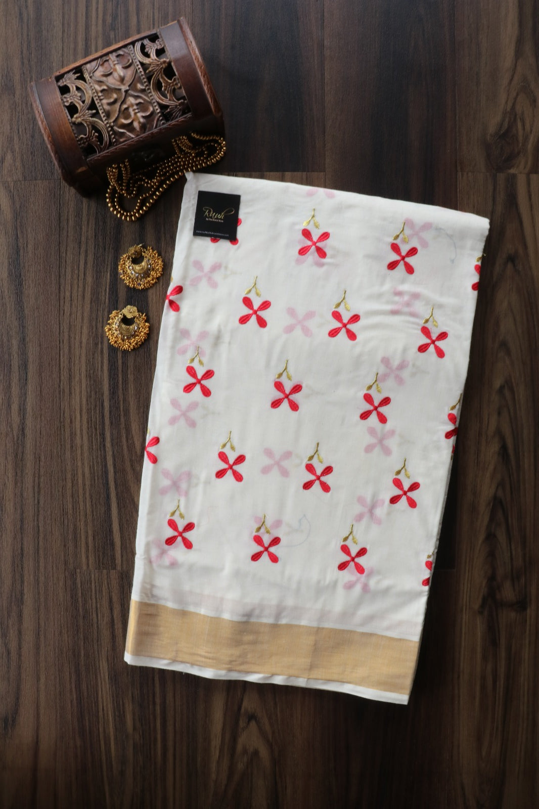 RED THECHI EMBROIDERY ON KERALA COTTON