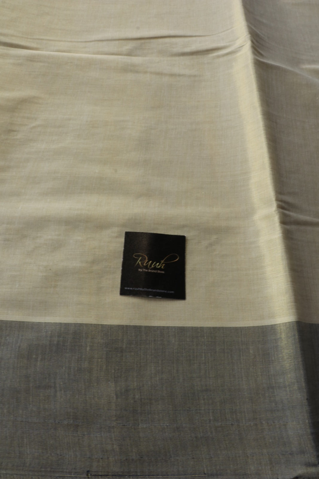 BLUE FLORAL EMBROIDERY ON KERALA TISSUE SAREE