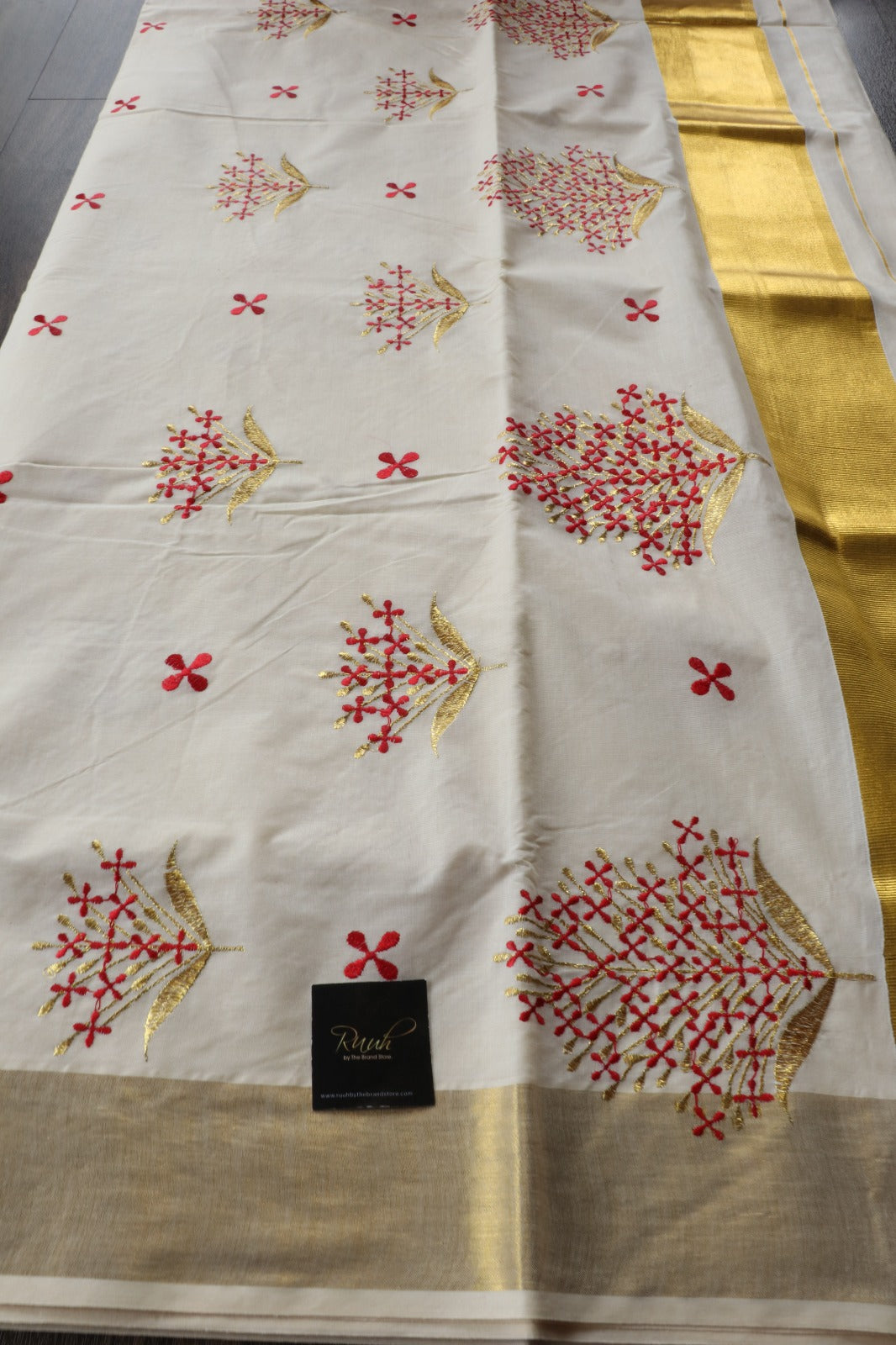THECHI EMBROIDERY ON KERALA COTTON