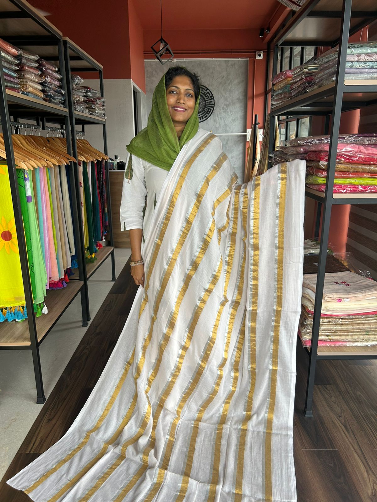 CREAM MULMUL SAREE WITH ZARI STRIPES