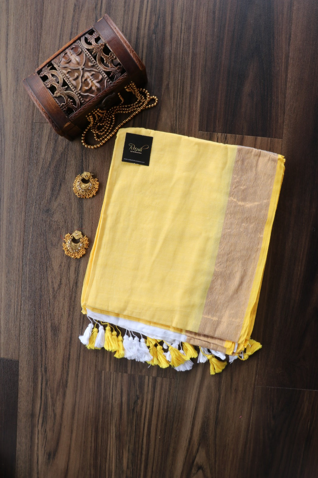 YELLOW - WHITE COMBINATION MULMUL SAREE