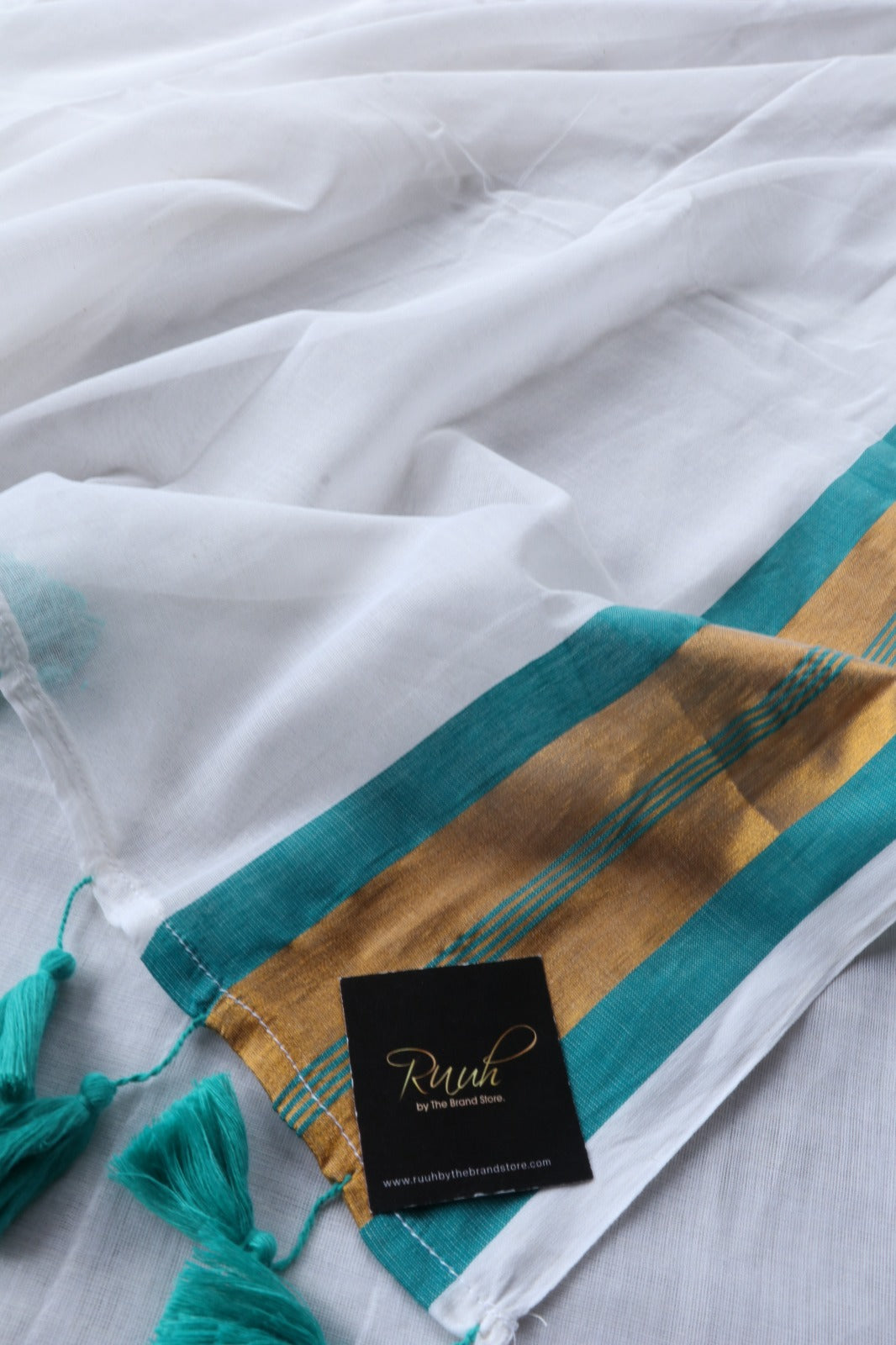 FIROZI BLUE BORDER MULMUL SAREE