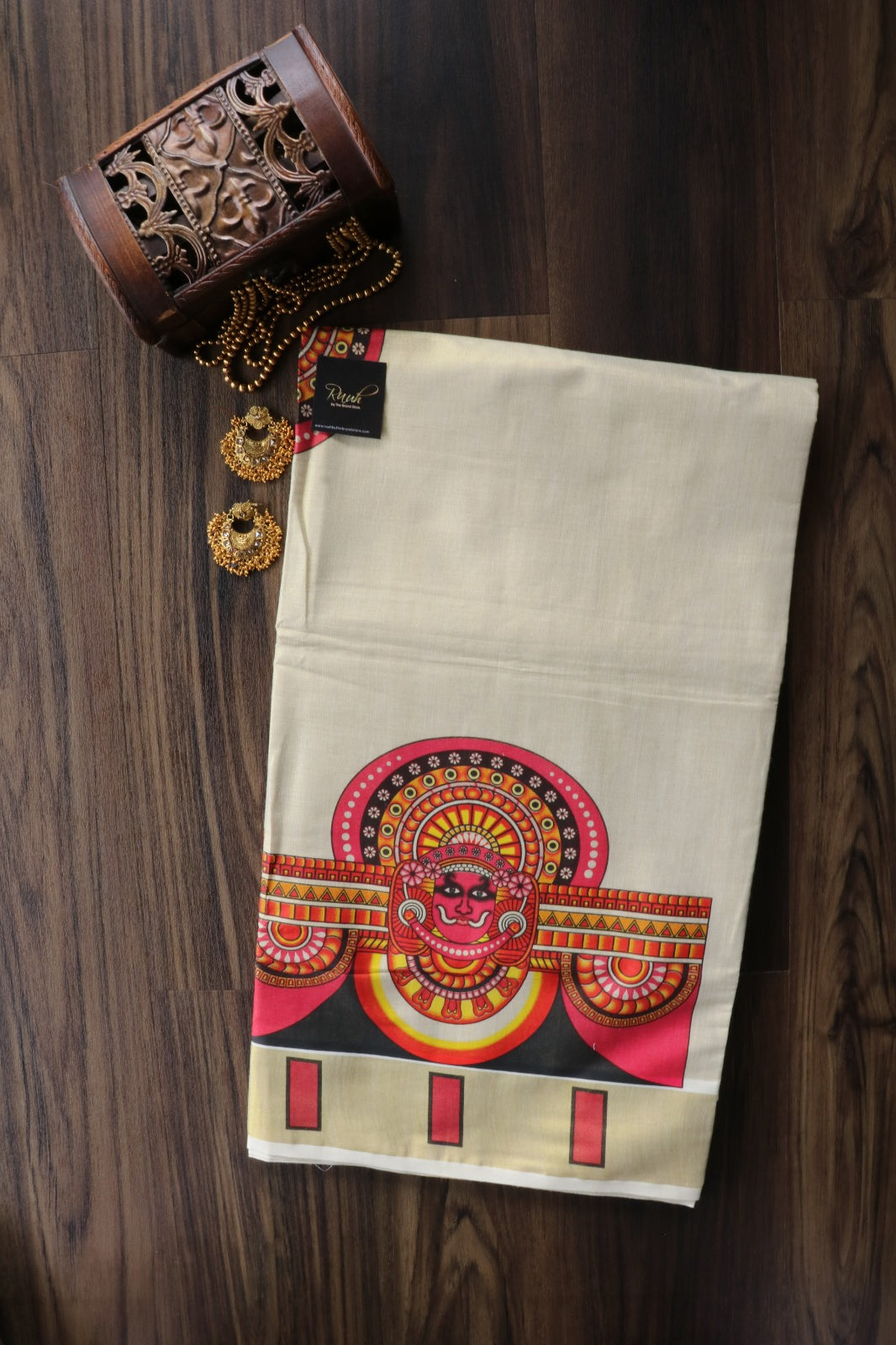 THEYYAM PRINT ON KERALA TISSUE