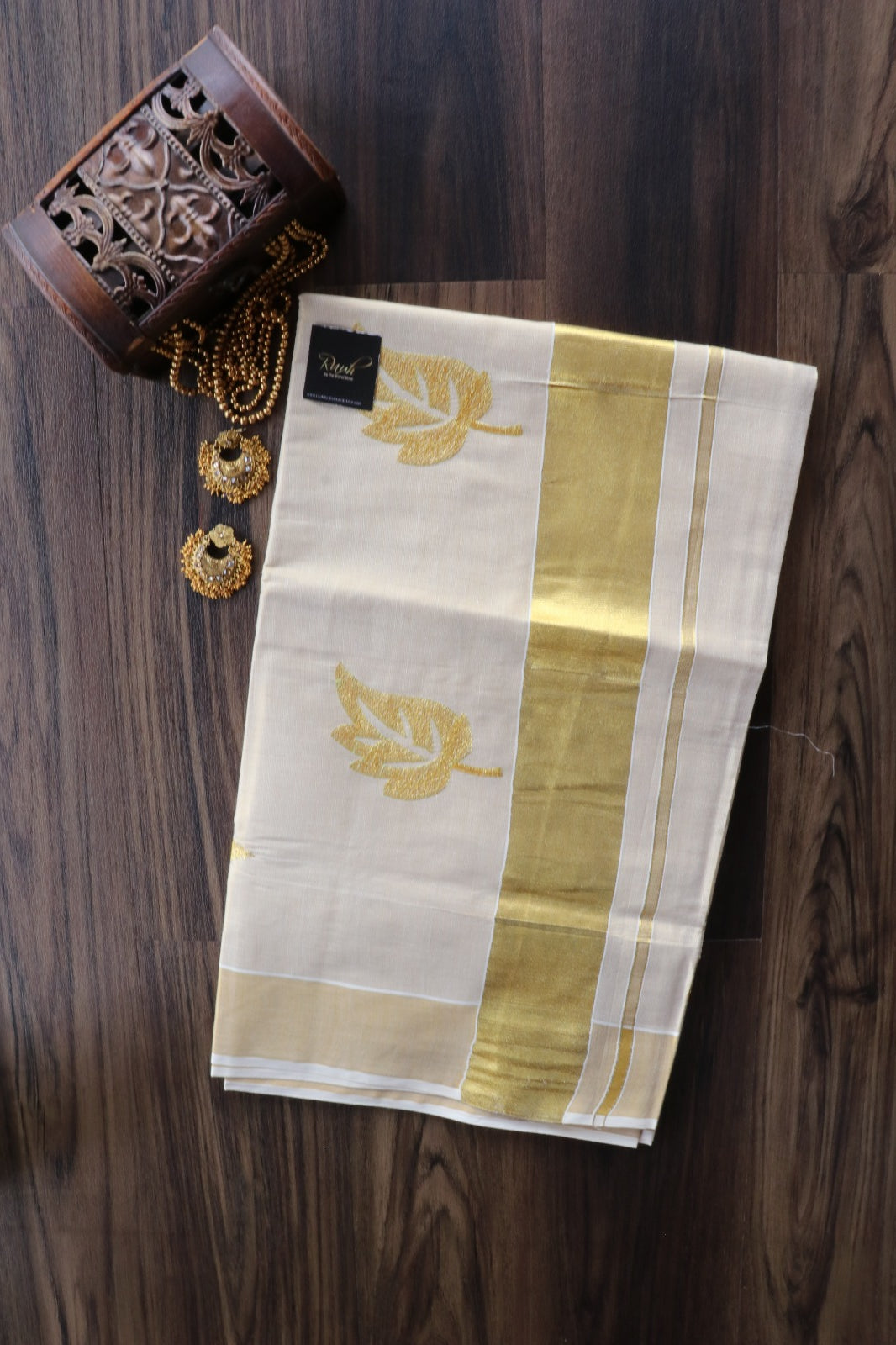 AALILA EMBROIDERY ON TISSUE