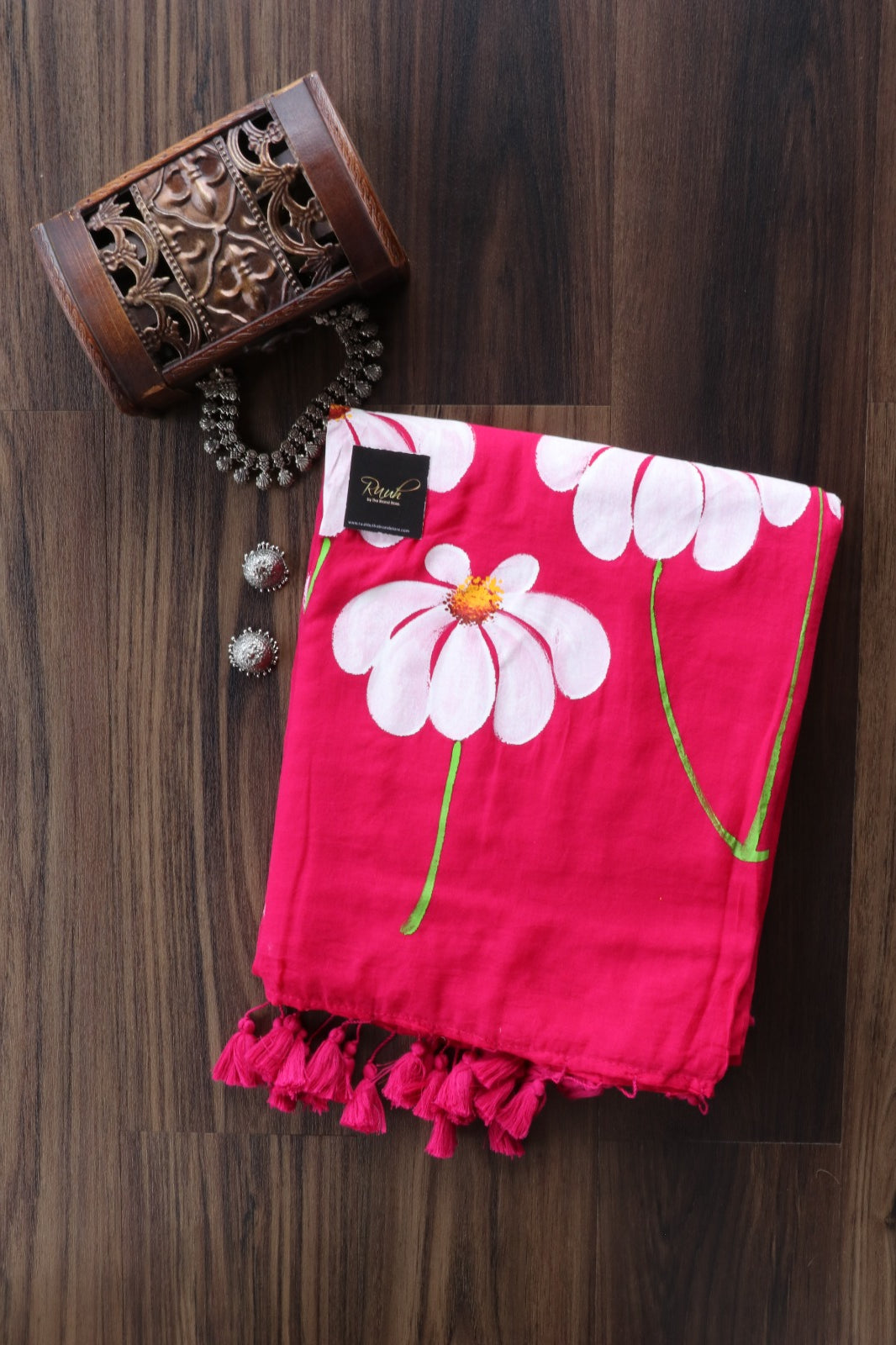 HOT PINK MULMUL HANDPAINTED DAISY SAREE