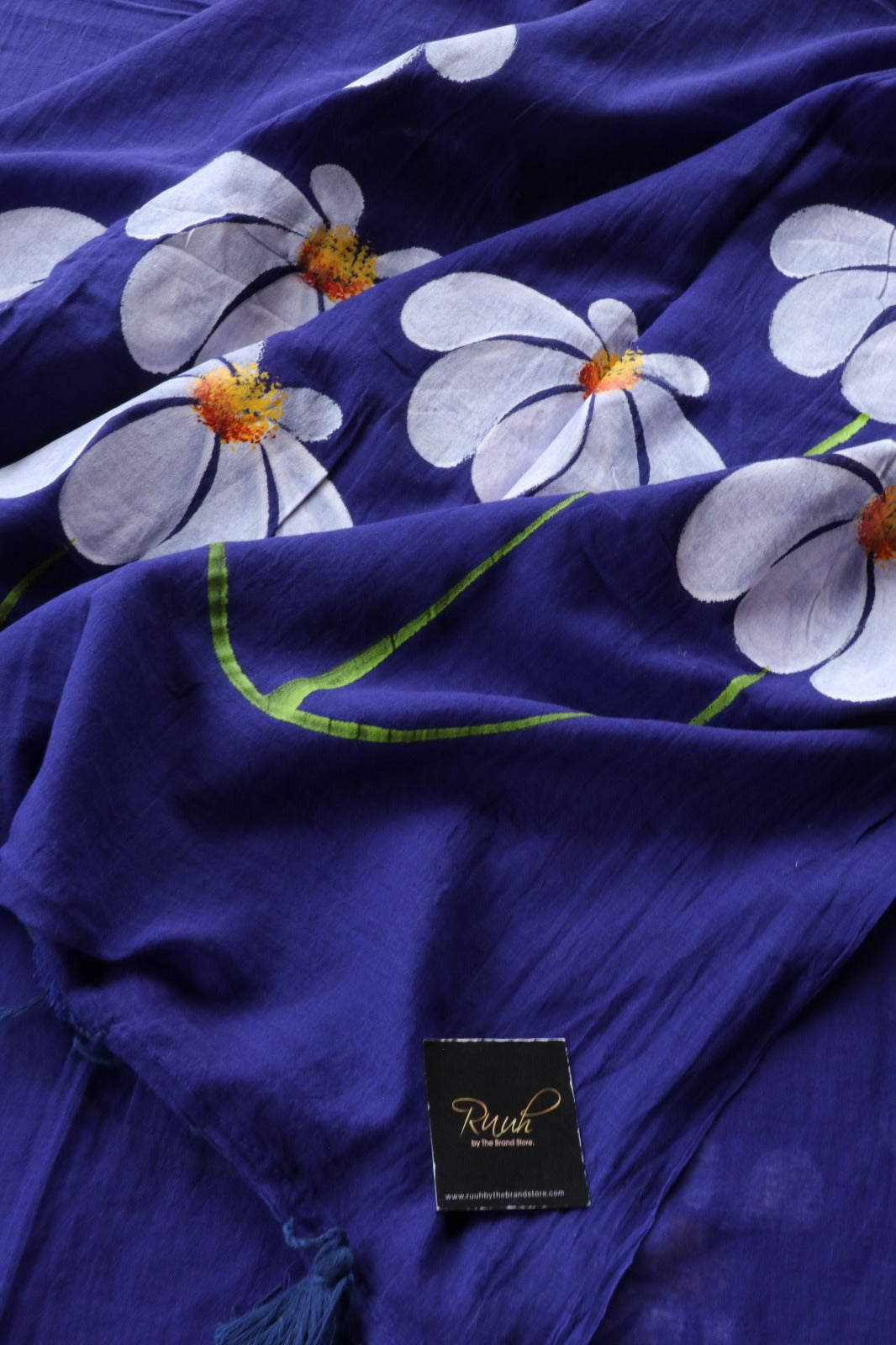 DARK BLUE MULMUL HANDPAINTED DAISY SAREE