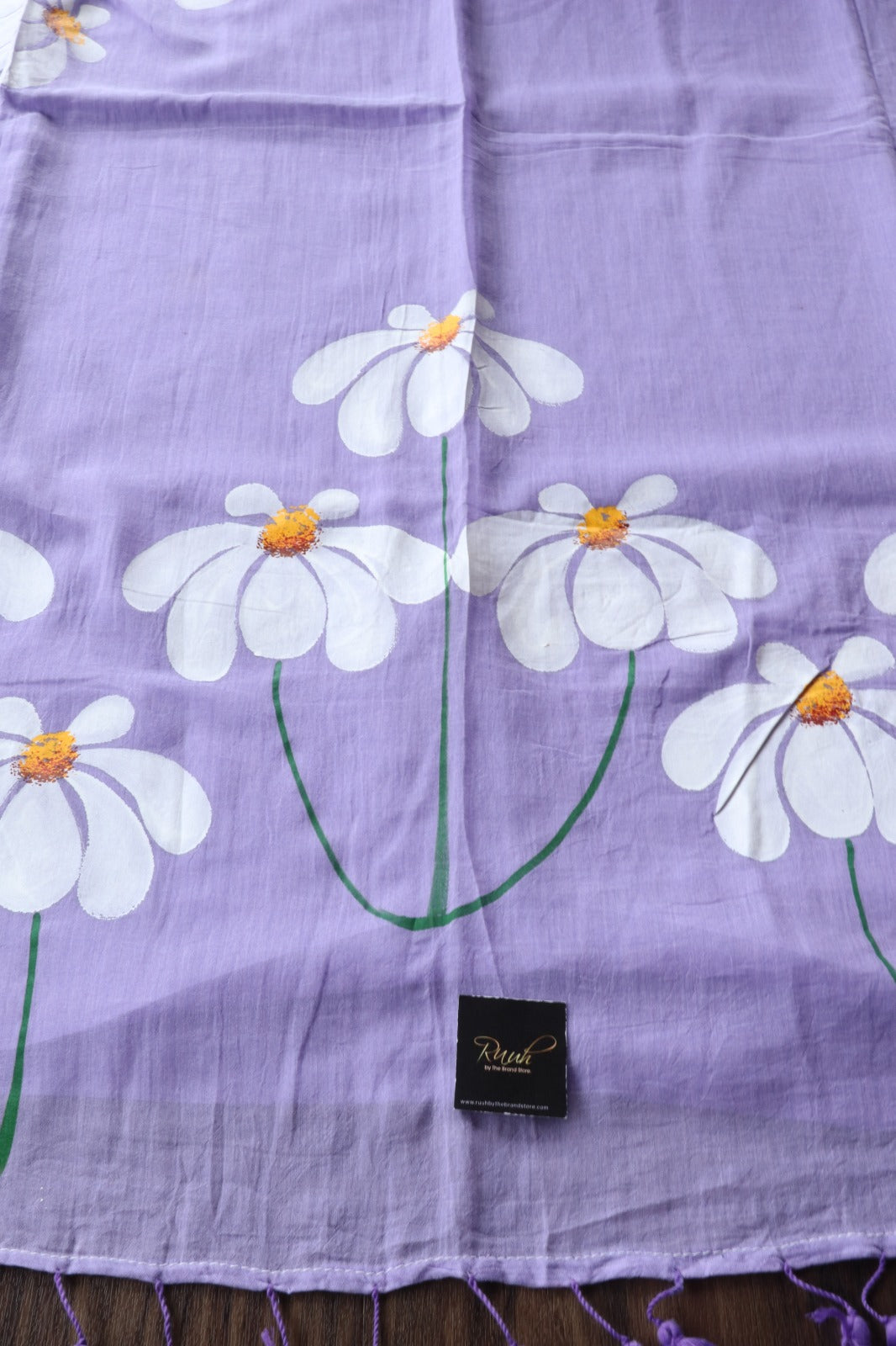 LAVENDER MULMUL HANDPAINTED DAISY SAREE