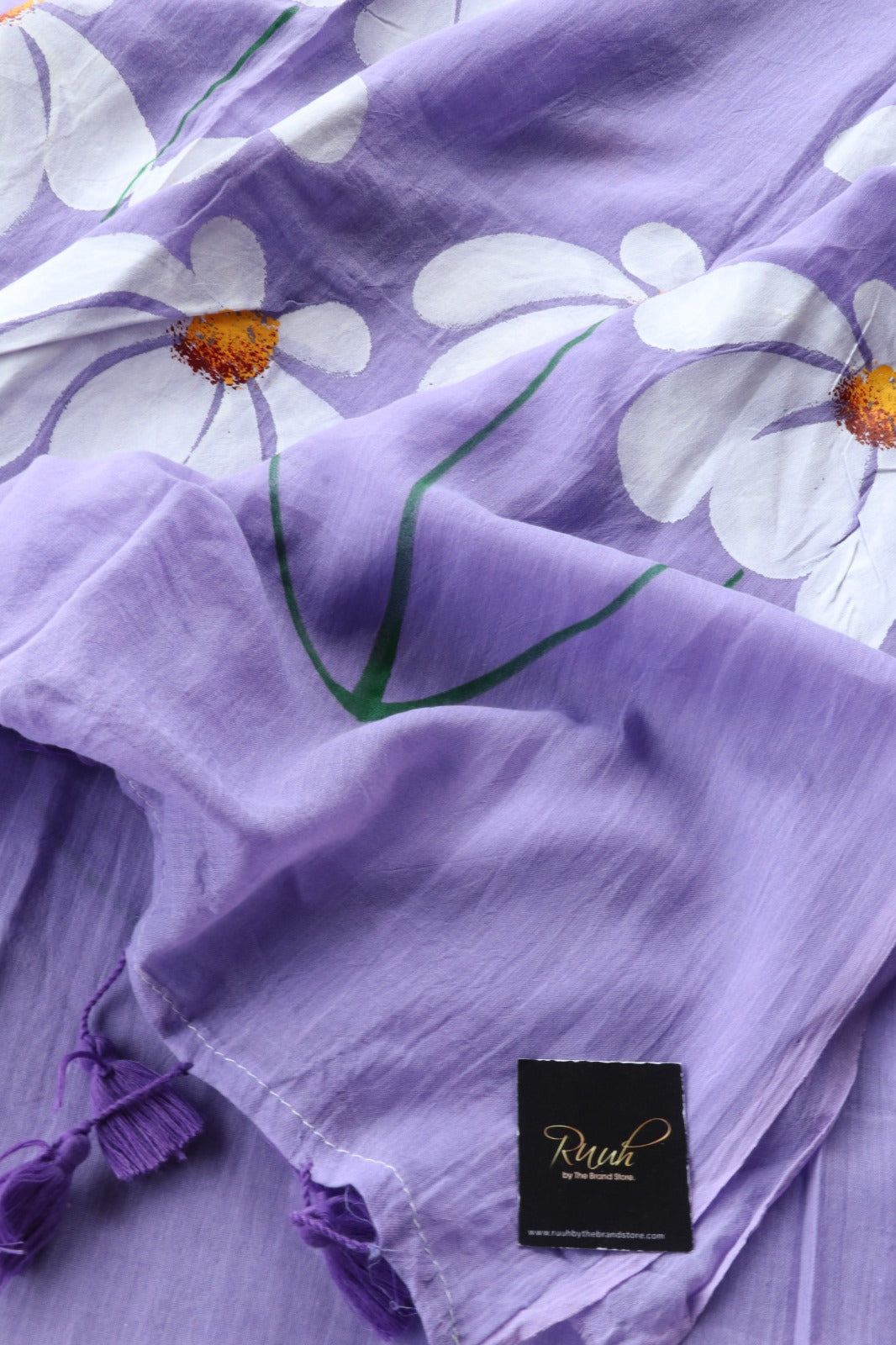 LAVENDER MULMUL HANDPAINTED DAISY SAREE