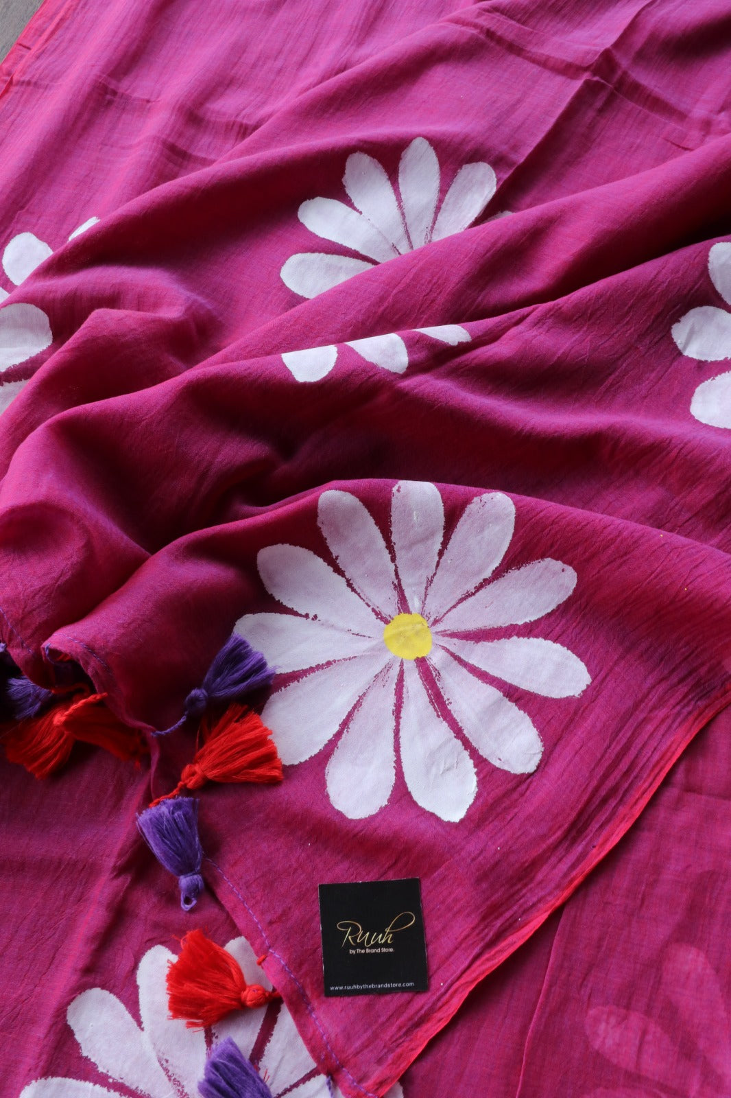DUAL TONE OF PINK AND BLUE DAISY HANDPAINTED MULMUL SAREE