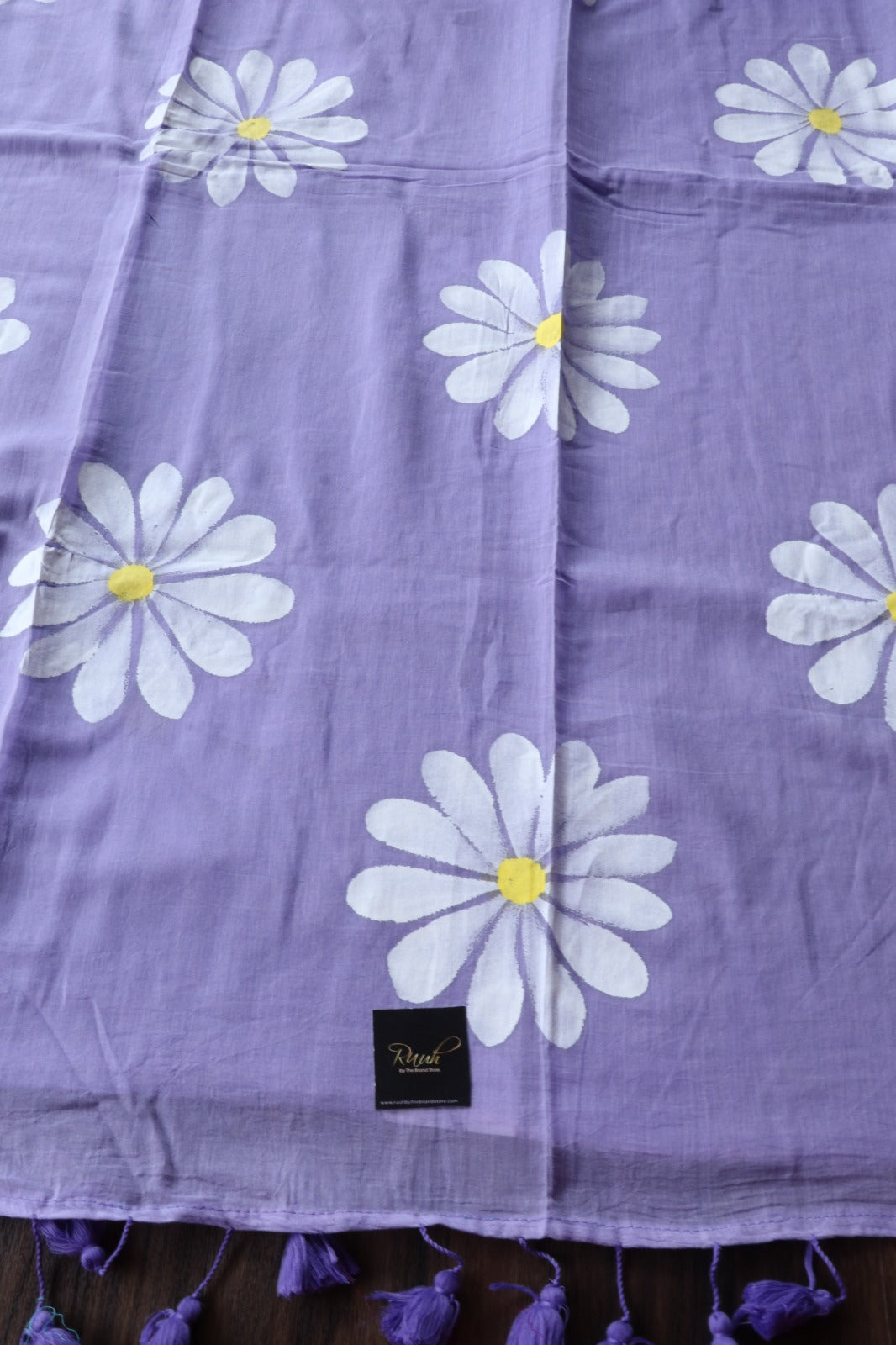 LAVENDER DAISY HANDPAINTED MULMUL SAREE