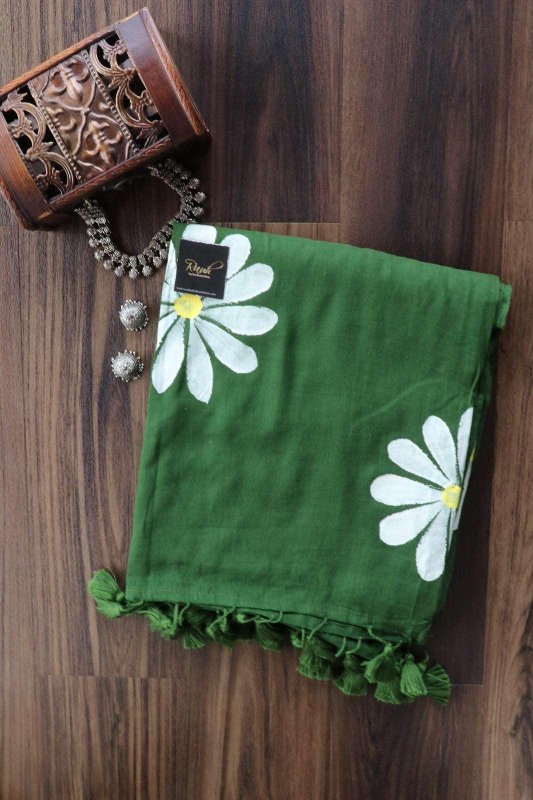 DARK GREEN DAISY HANDPAINTED MULMUL SAREE