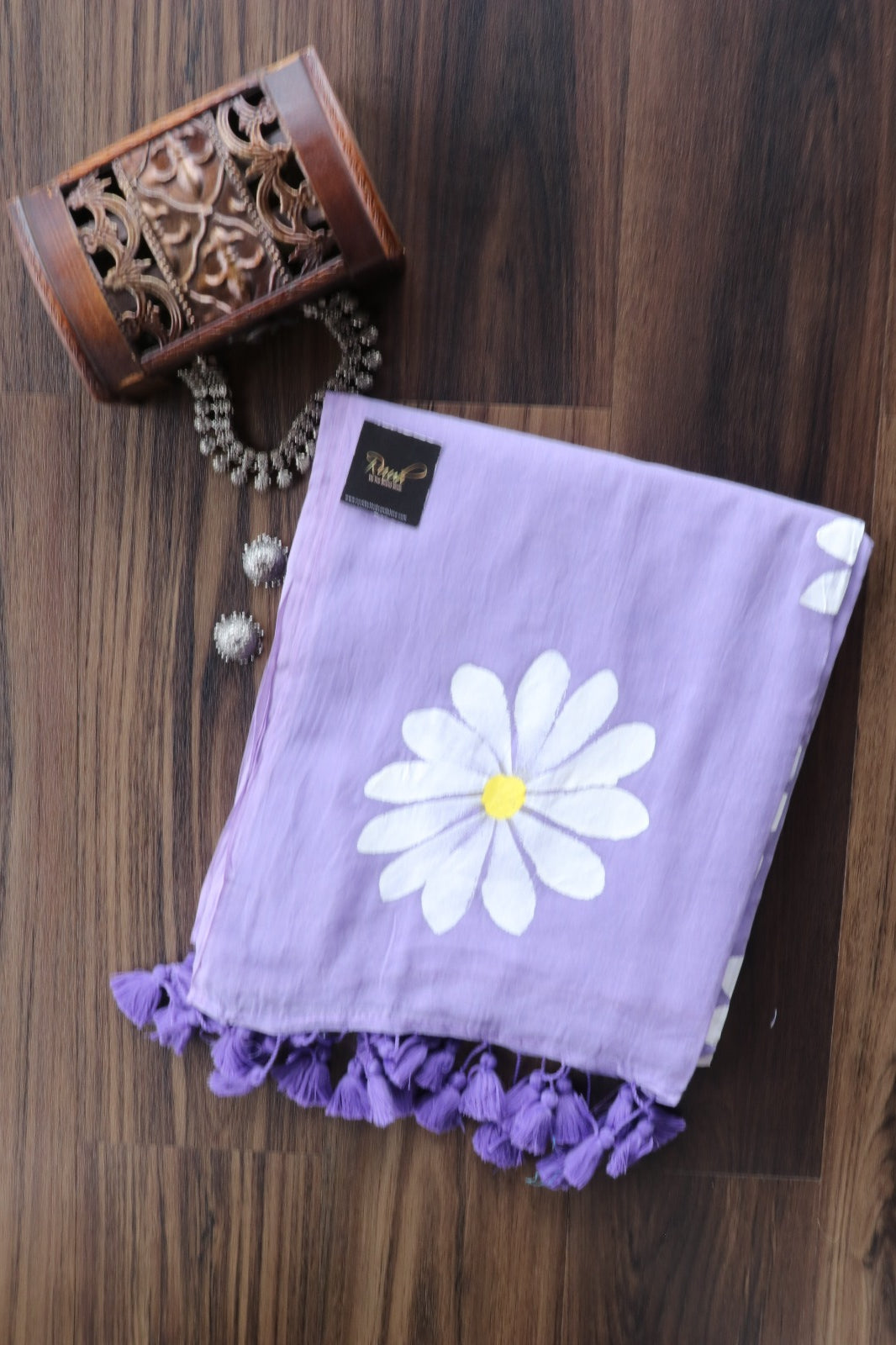 LAVENDER DAISY HANDPAINTED MULMUL SAREE
