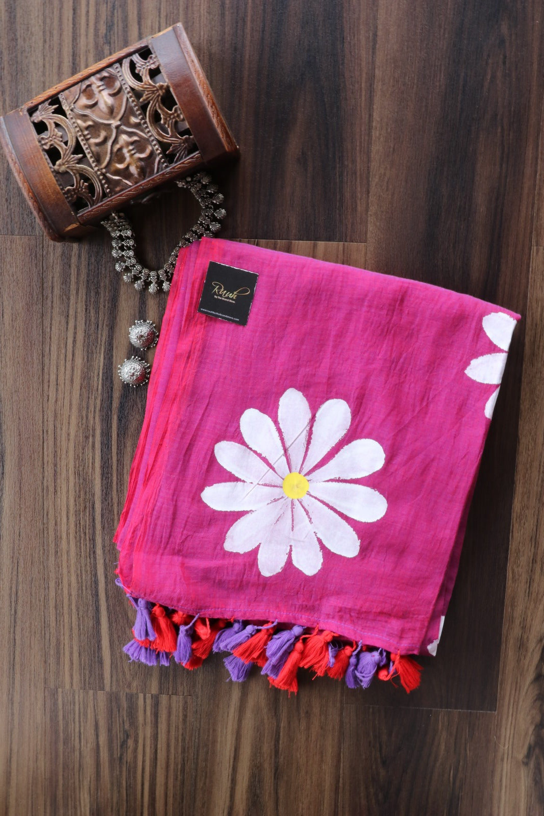 DUAL TONE OF PINK AND BLUE DAISY HANDPAINTED MULMUL SAREE