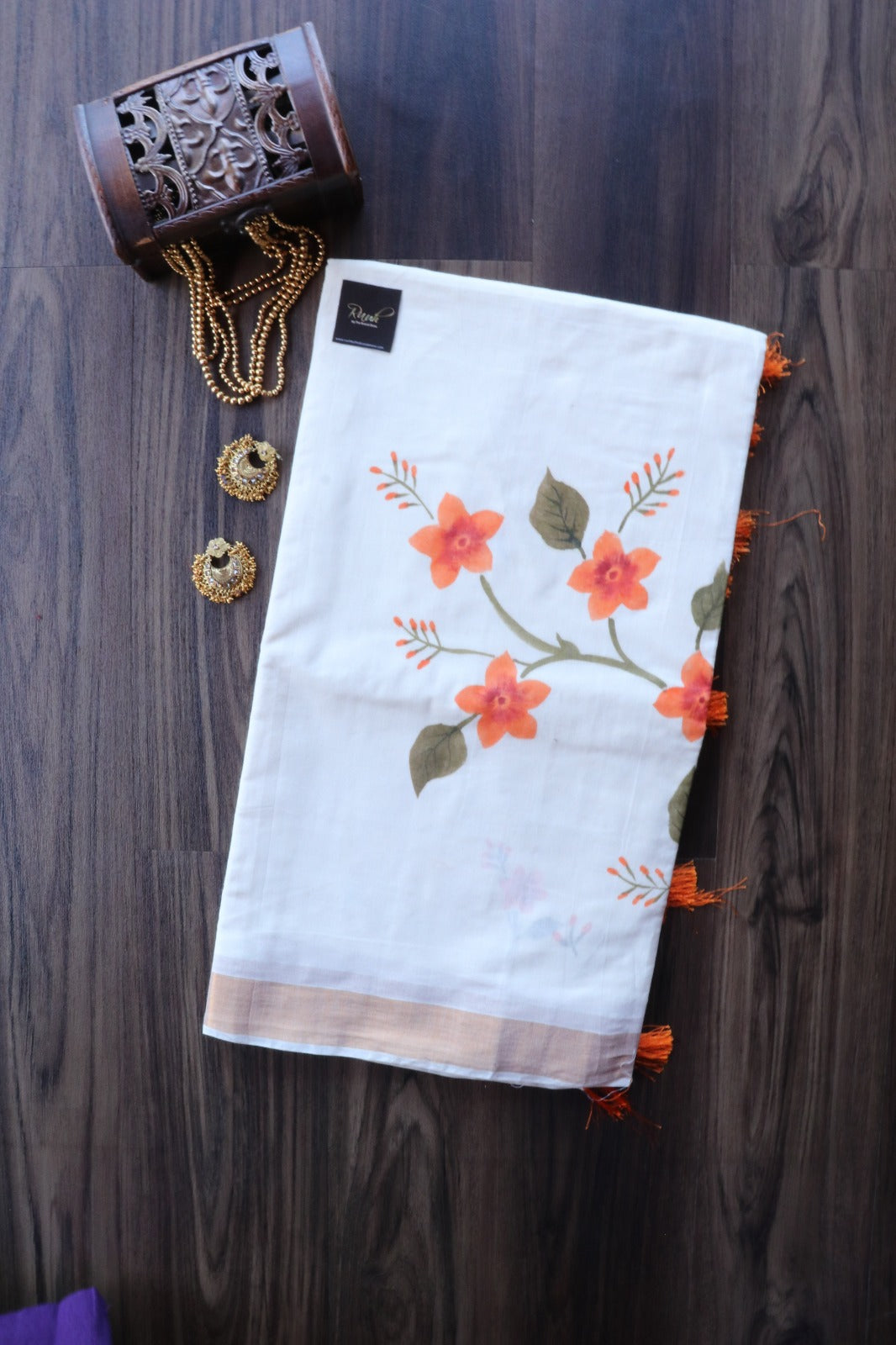 SMALL FLORAL HANDPAINT ON KERALA COTTON SAREE -PEACH
